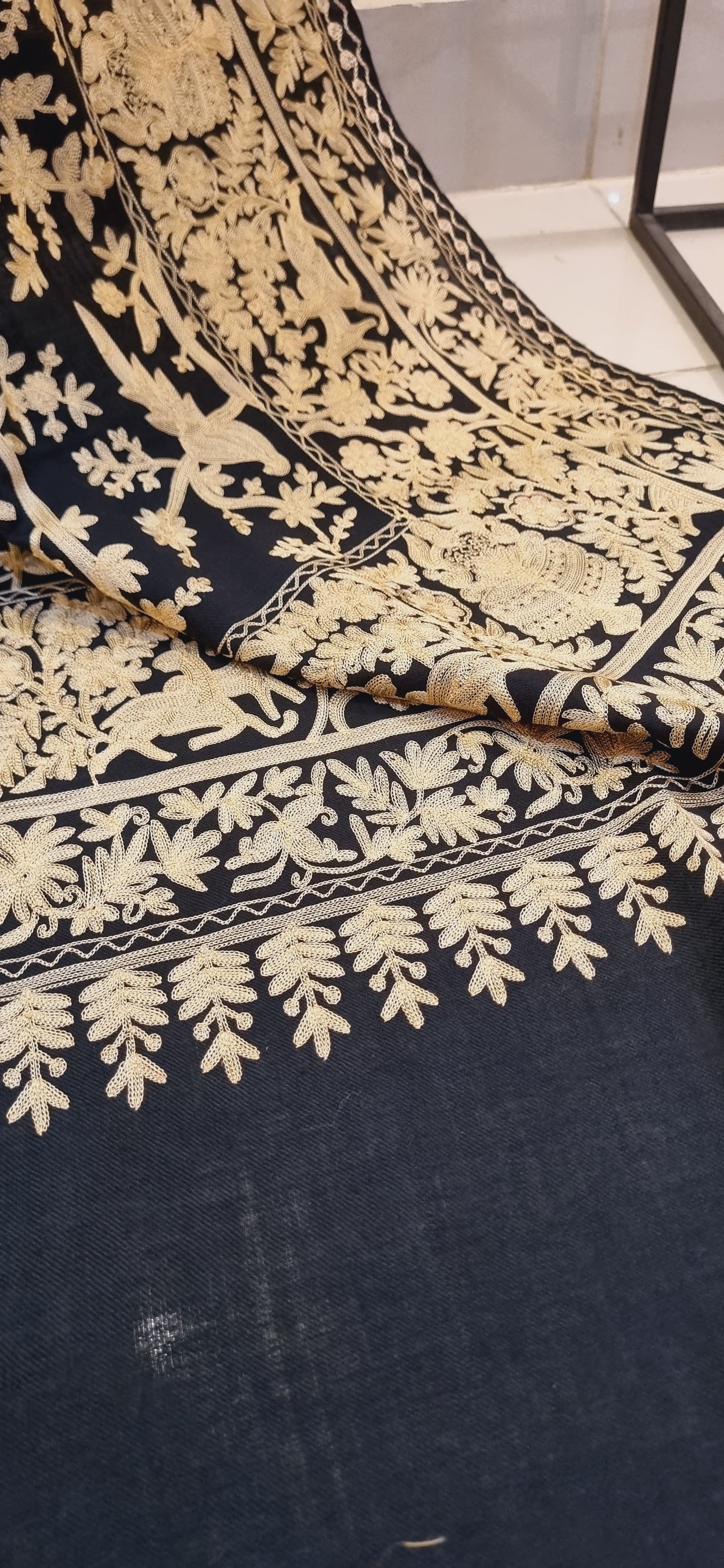Birdie embroidered pashmina shawl
