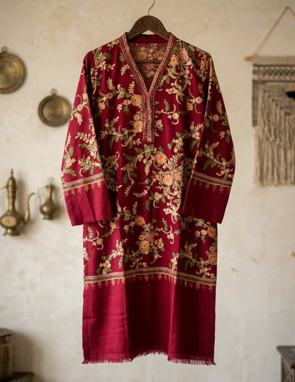Embroidered kurta: Pashmina