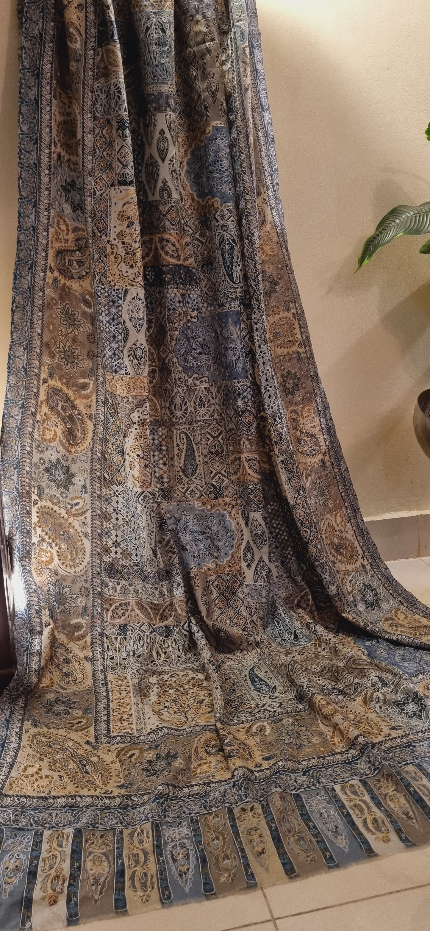 Reelkar pashmina shawl