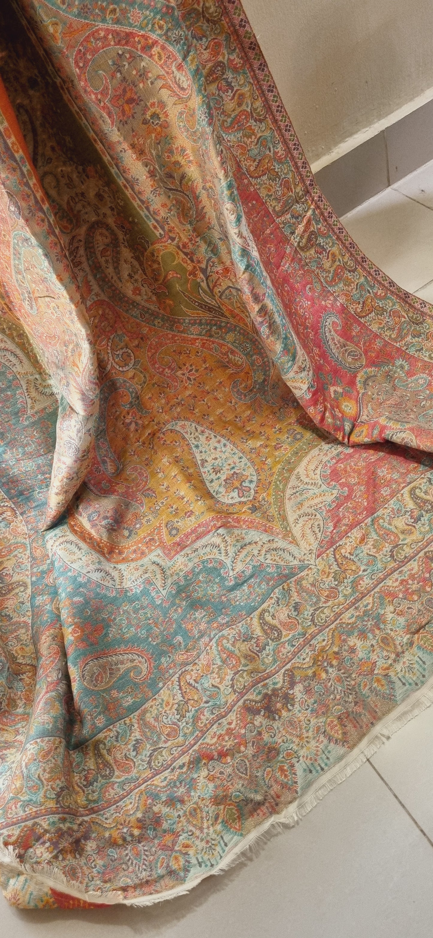 Reversible moonlight gandhara kaani reversible shawl