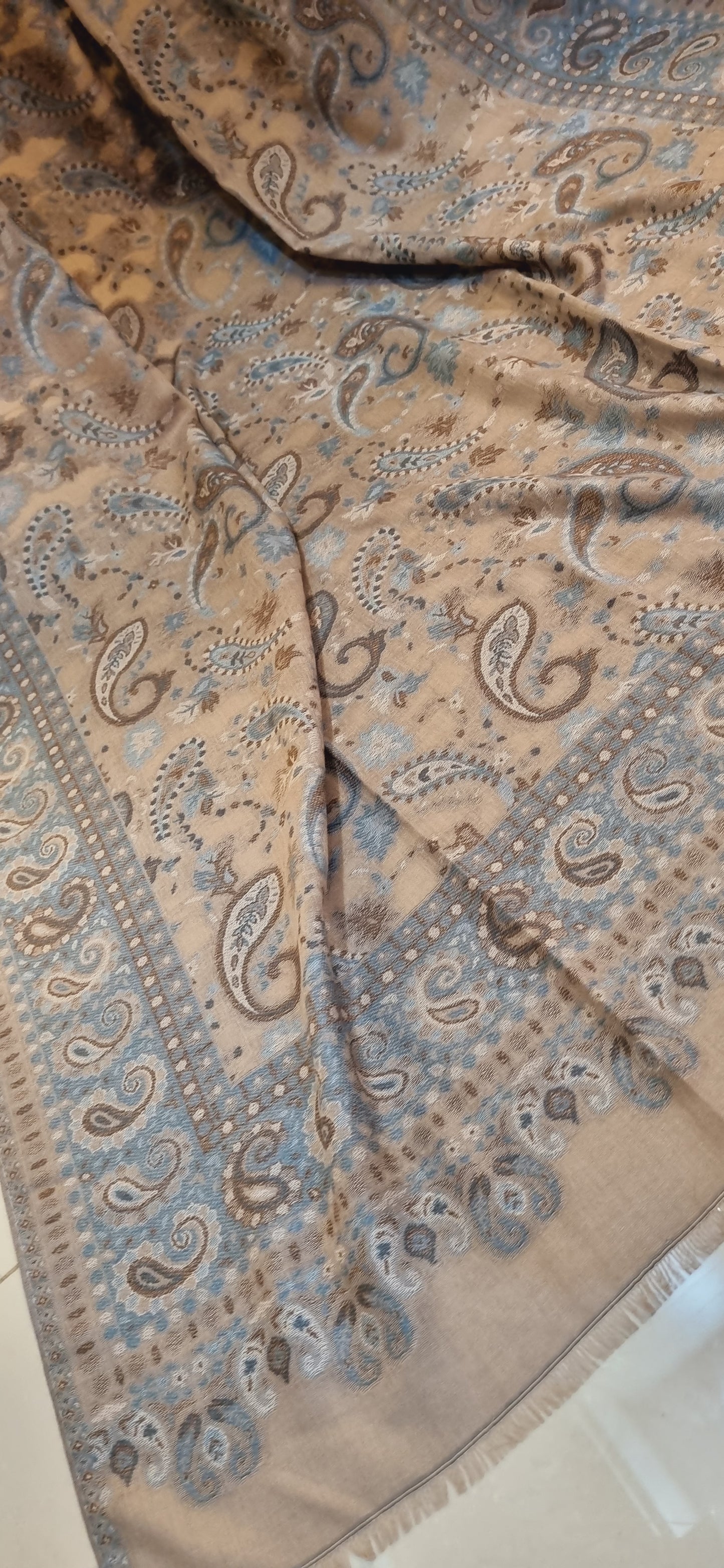 Woolen pashmina kaani shawl