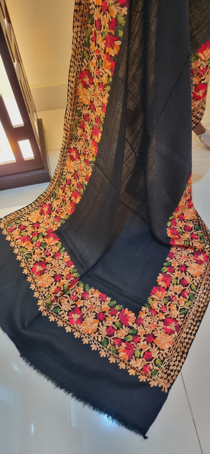 Embroidered minishawl
