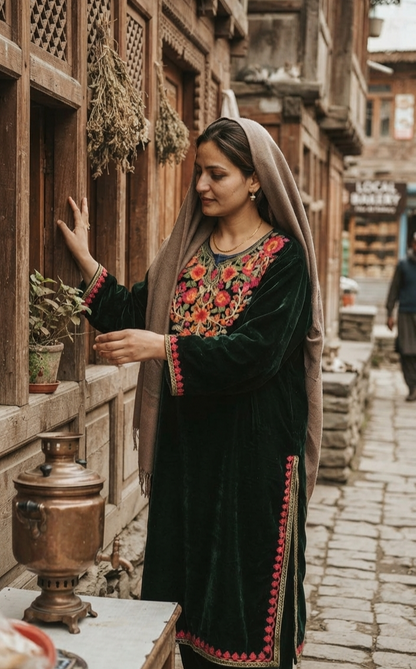 Kashmiri phiran: velvet