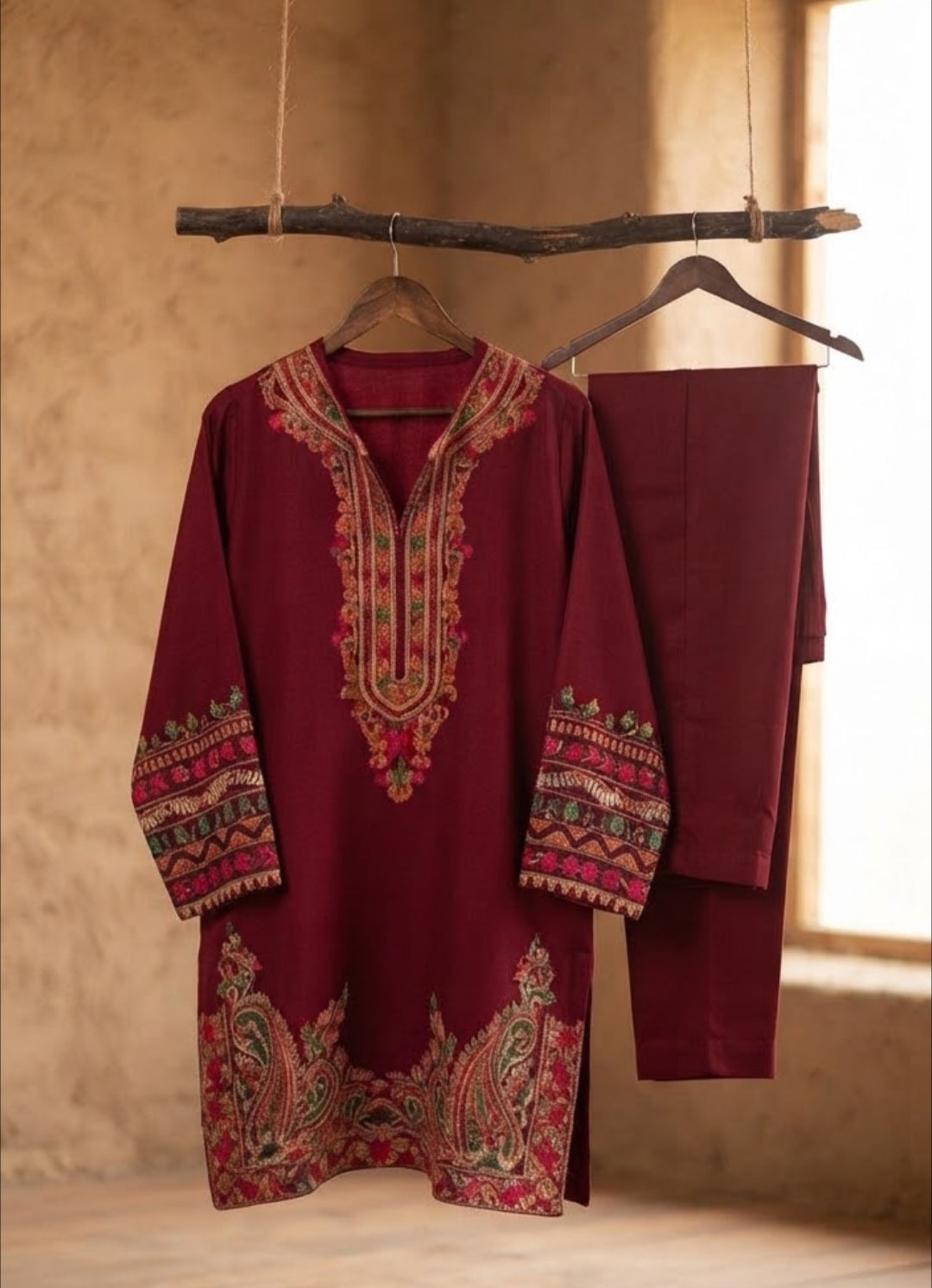 Embroidered kurta trouser: Pashmina