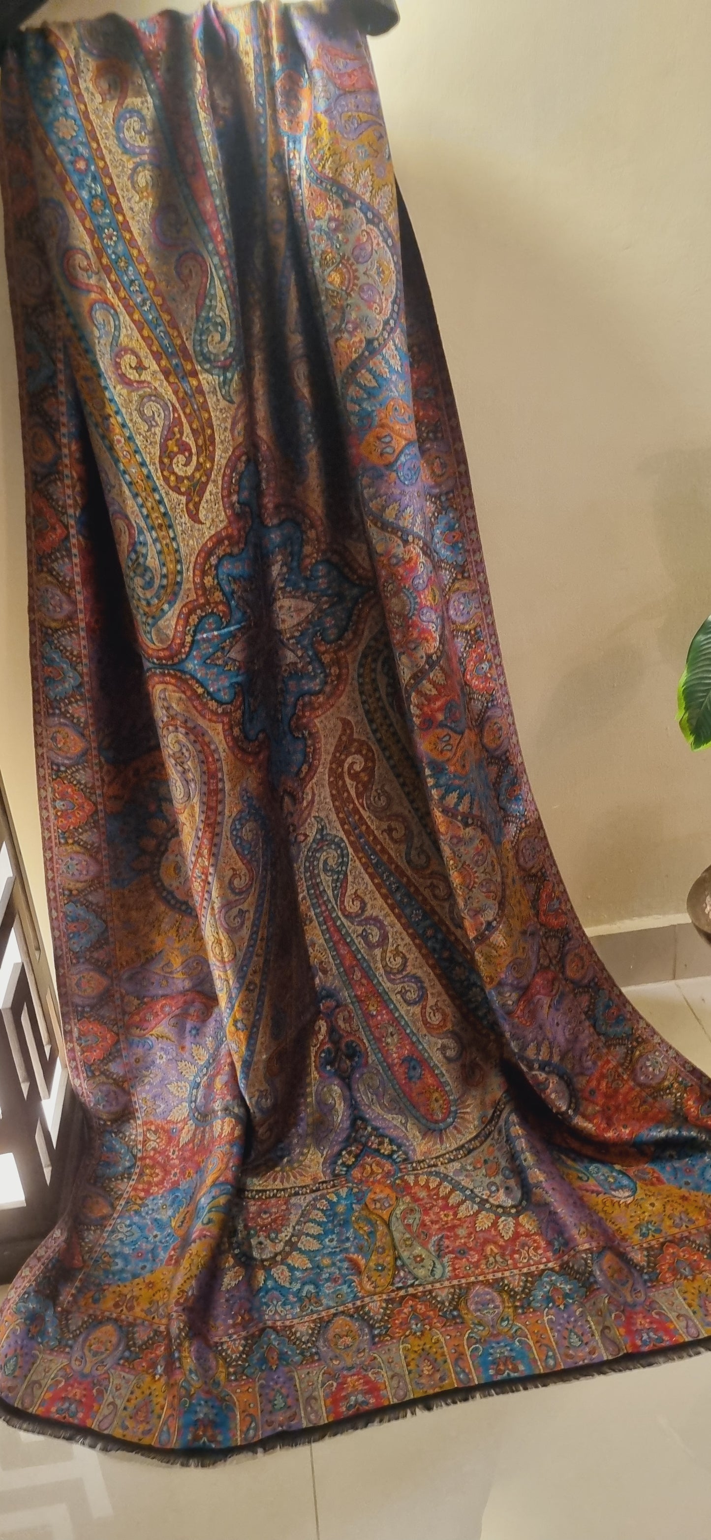 Reversible gandhara moonlight kaani shawl