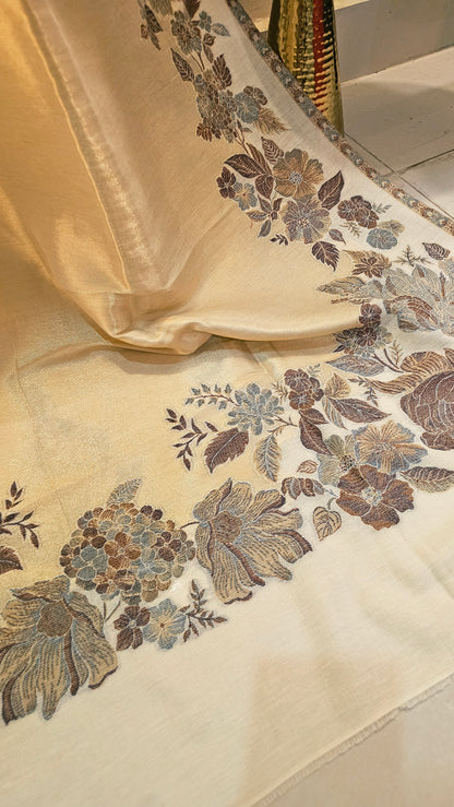 Pyari shawl