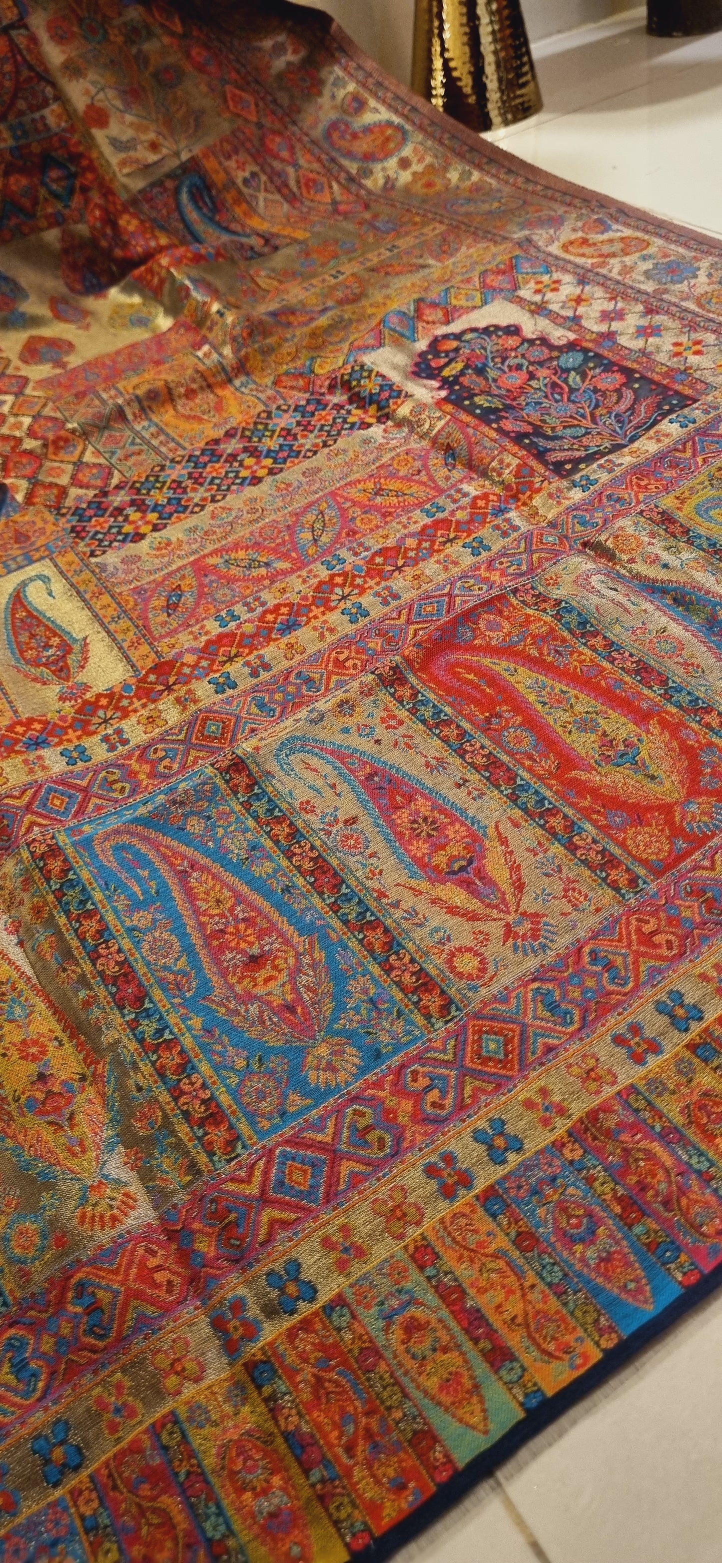 Mariana's silky moonlight pashmina