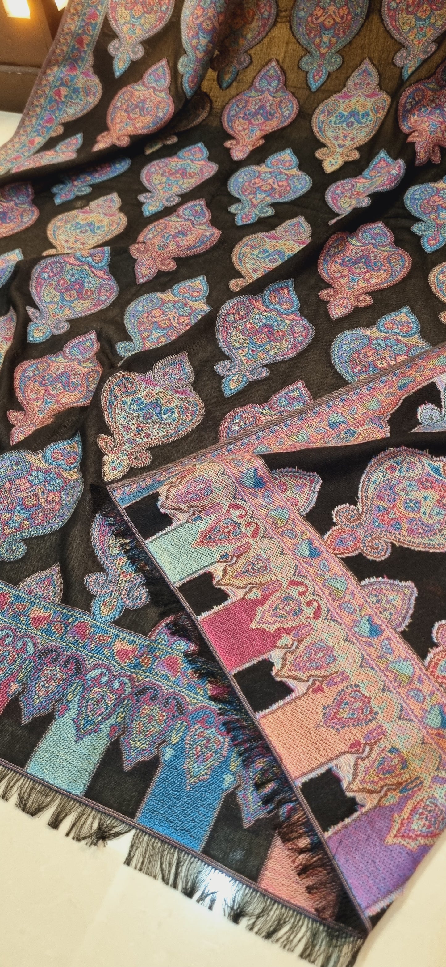 Woollen pashmina kaani shawls