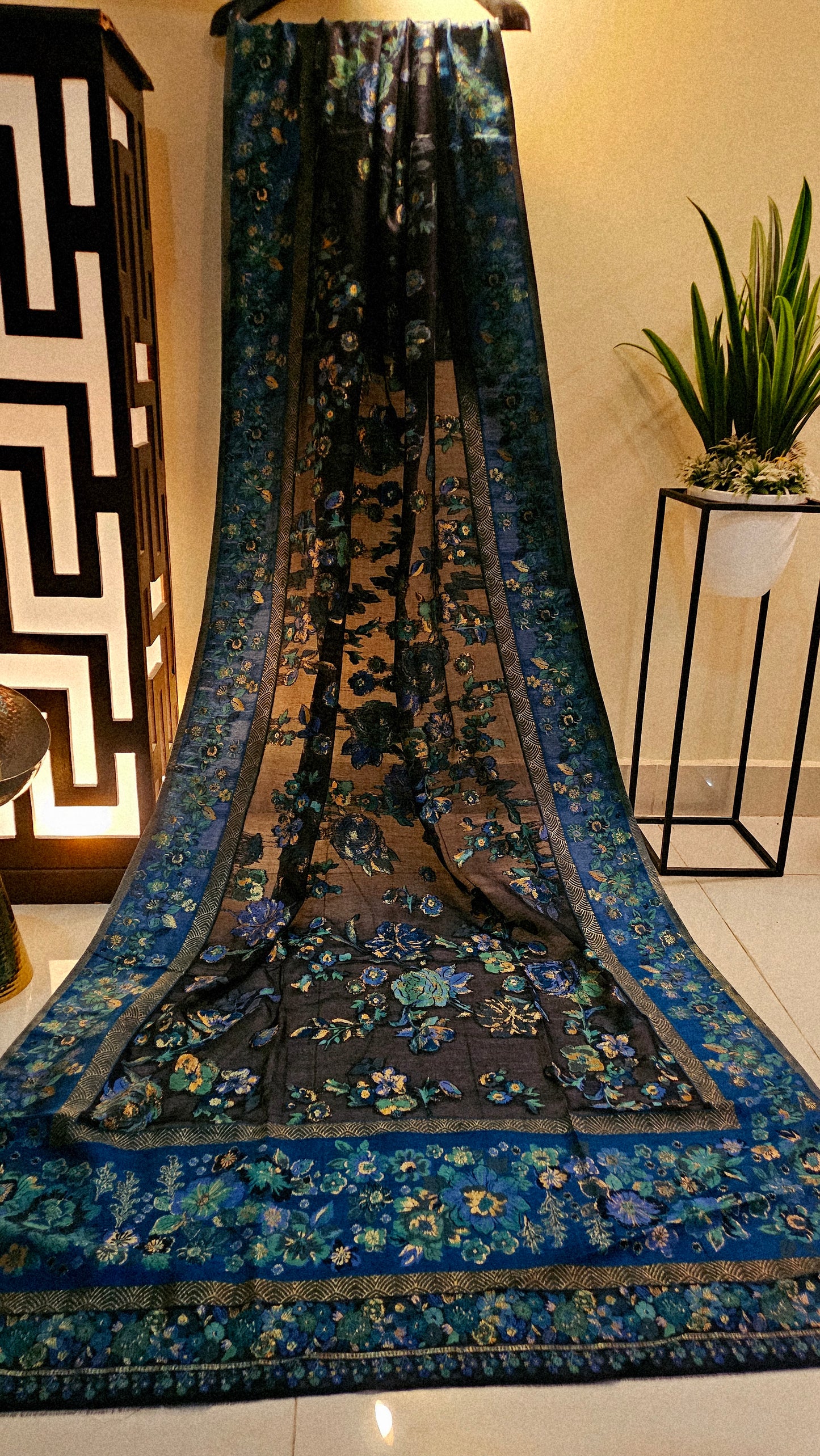 Silk kaani shawl