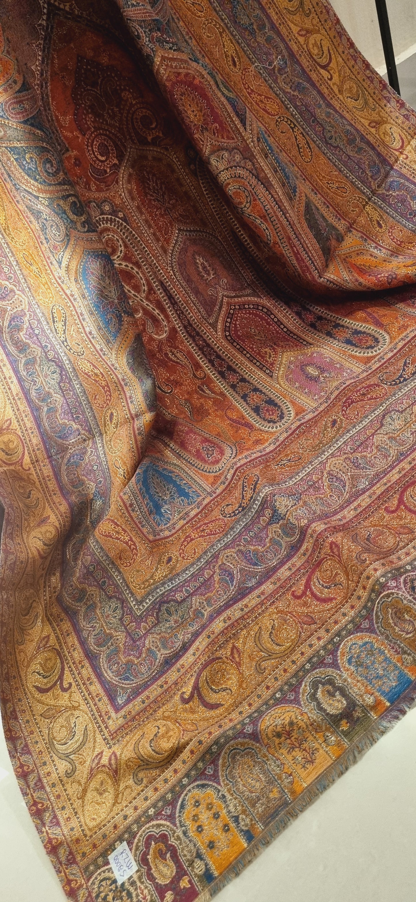 Pashmina kaani with zaree