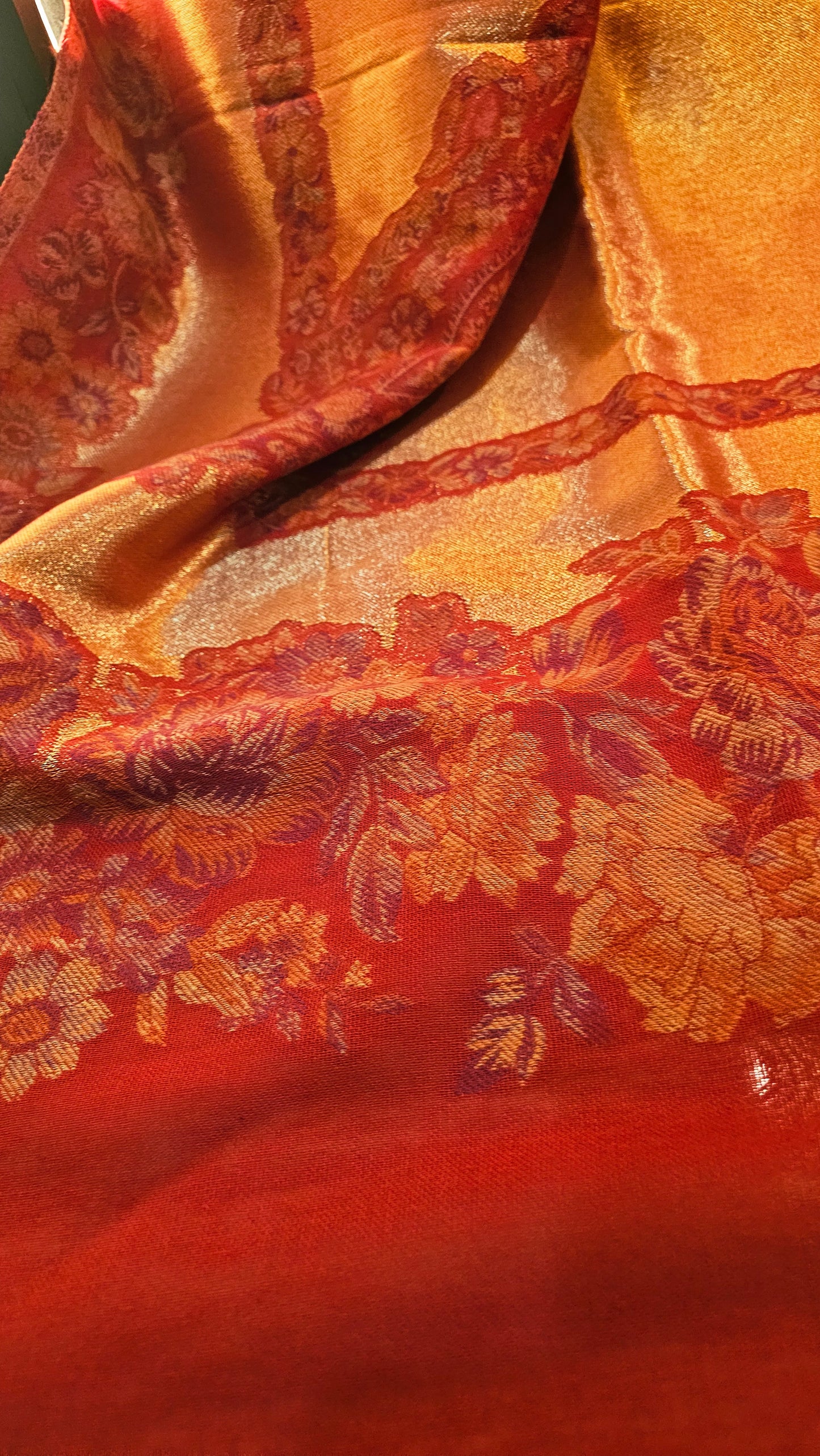 Pyari shawl