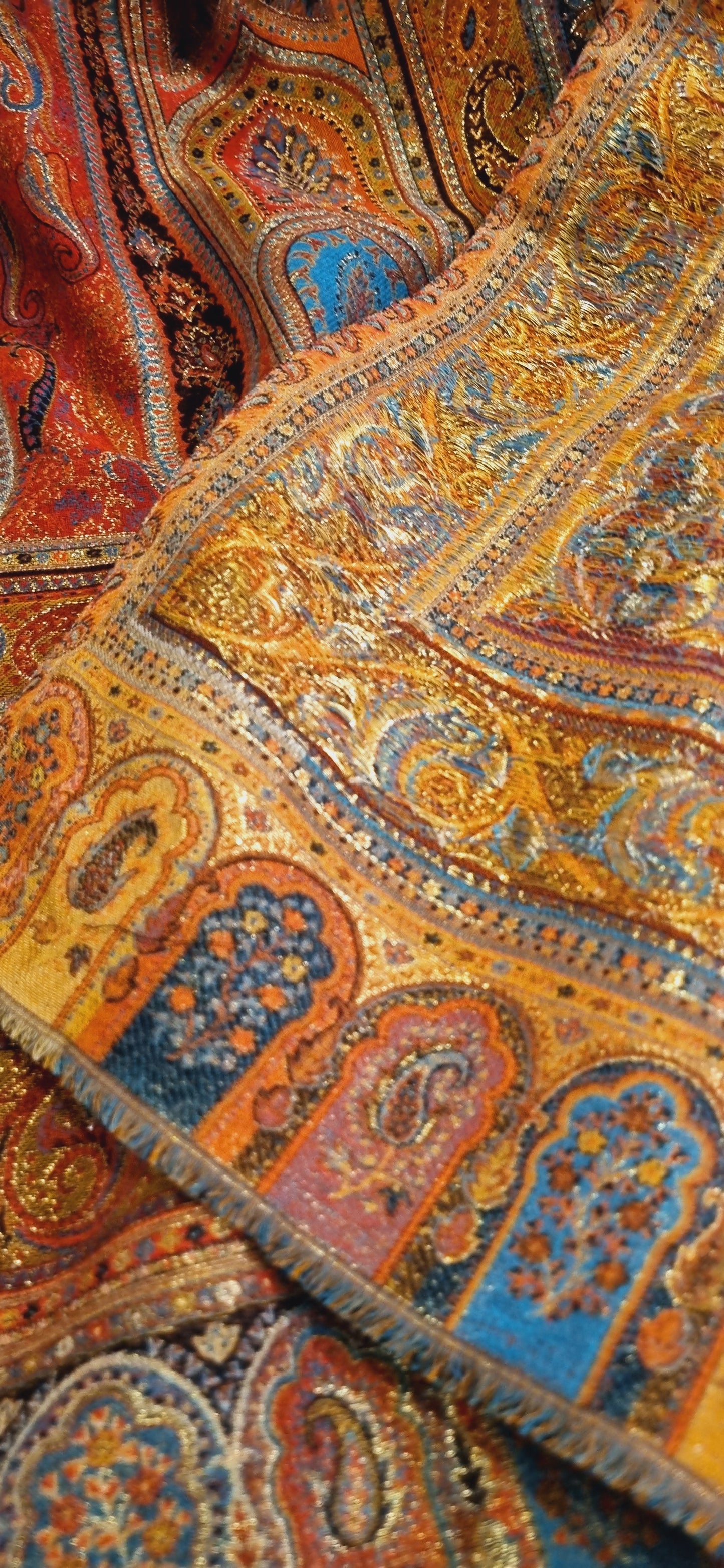 Pashmina with zaree kaani shawl