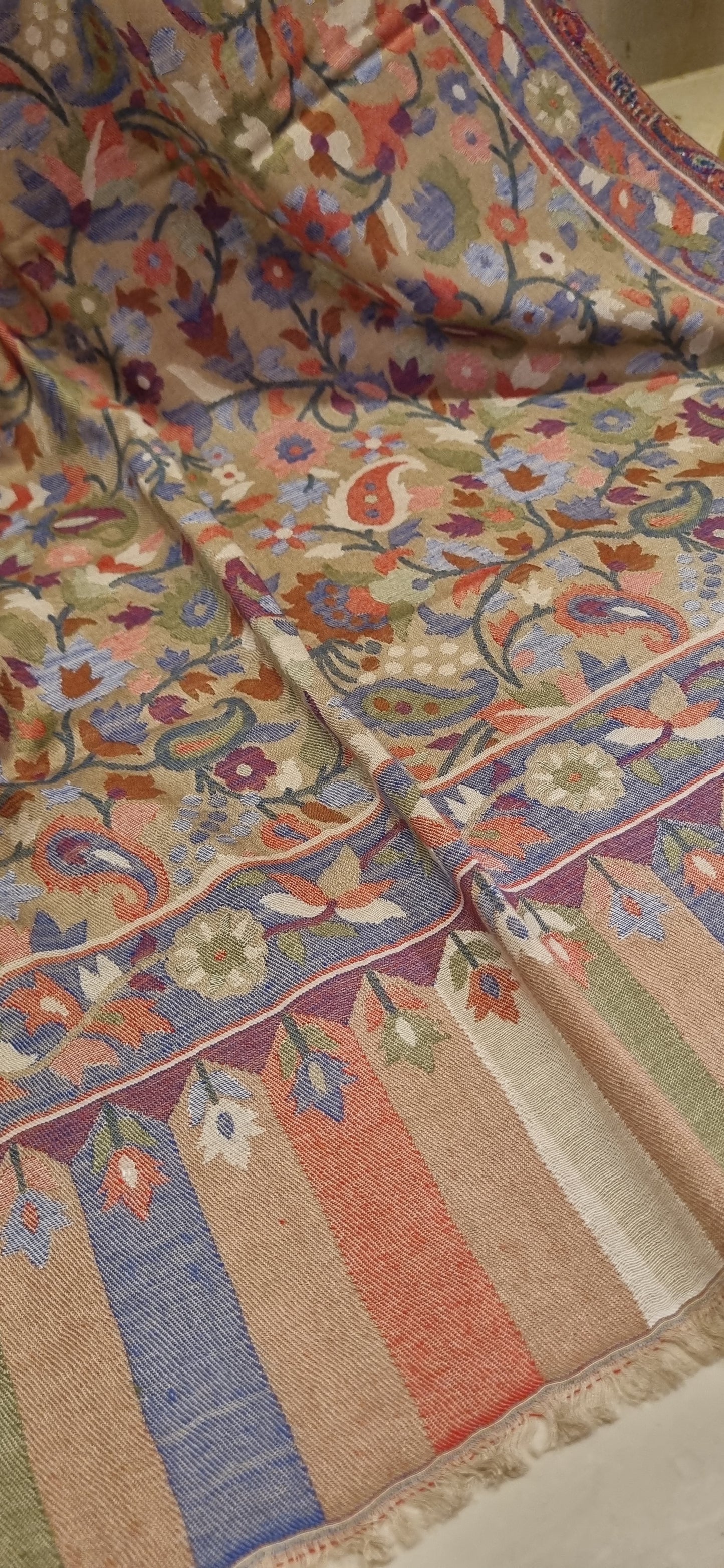Pashmina kaani shawl