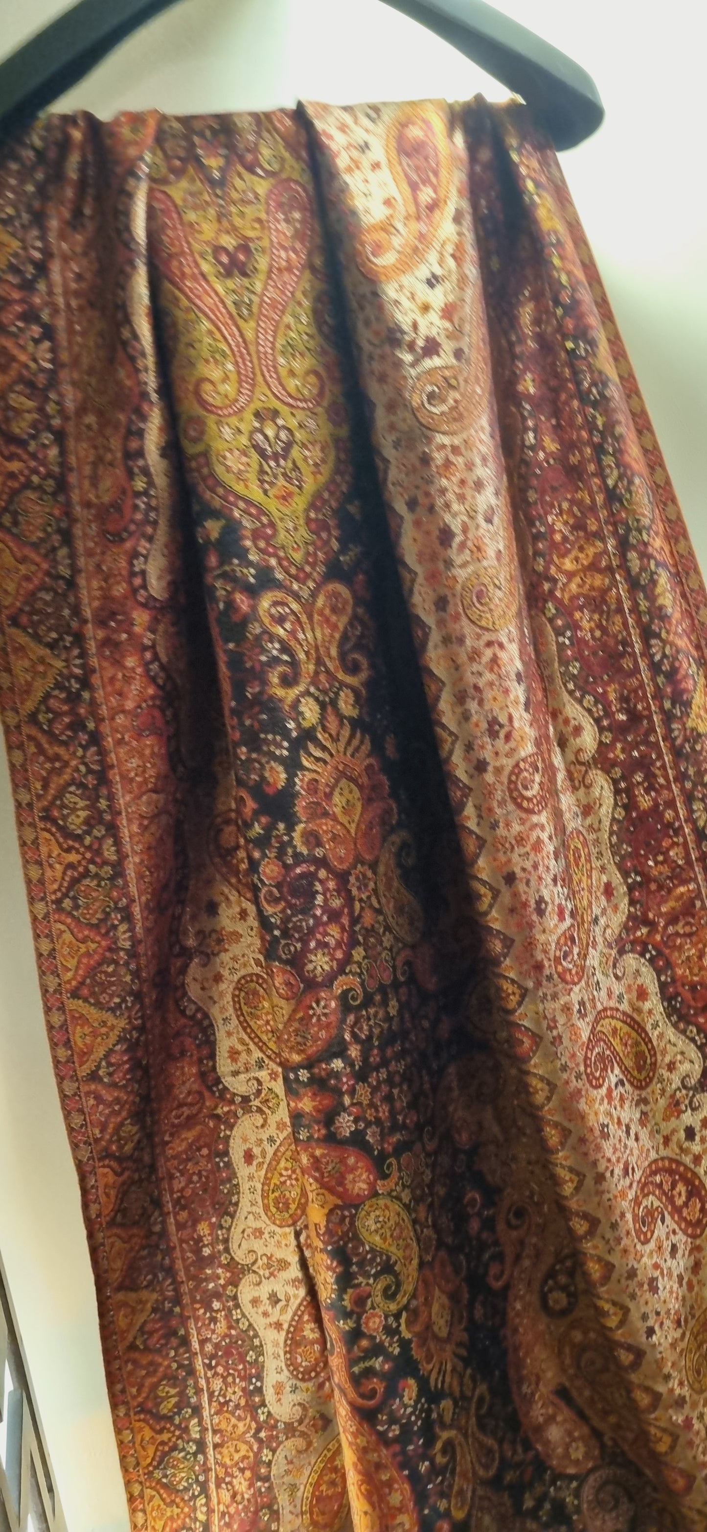 Reversible gandhara moonlight kaani shawl