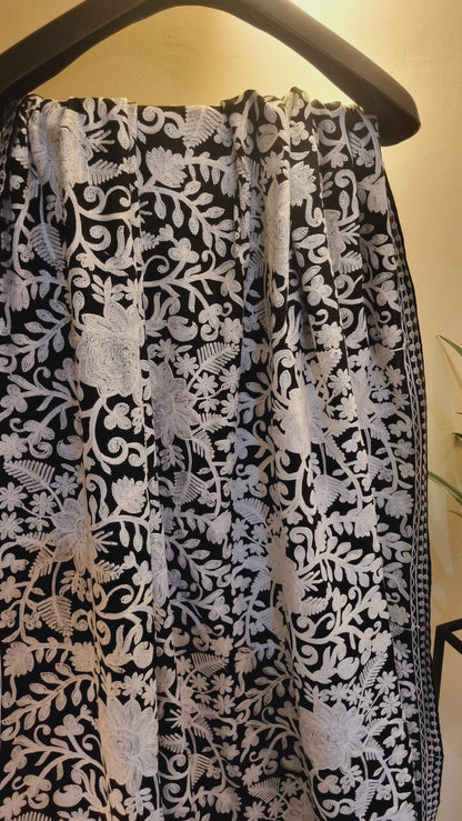 Embroidered pashmina shawl
