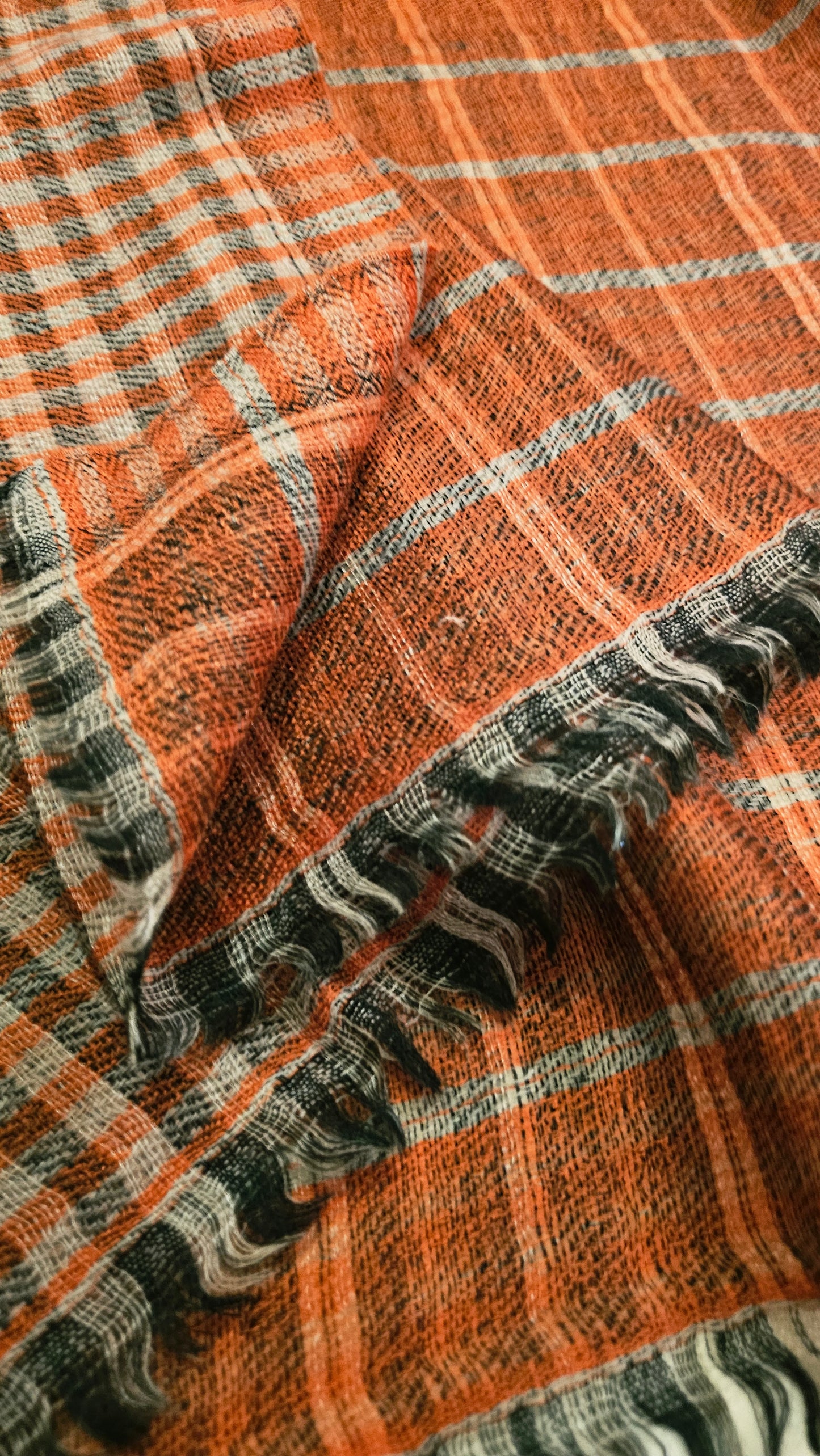 Reversible kaani shawl: toosh