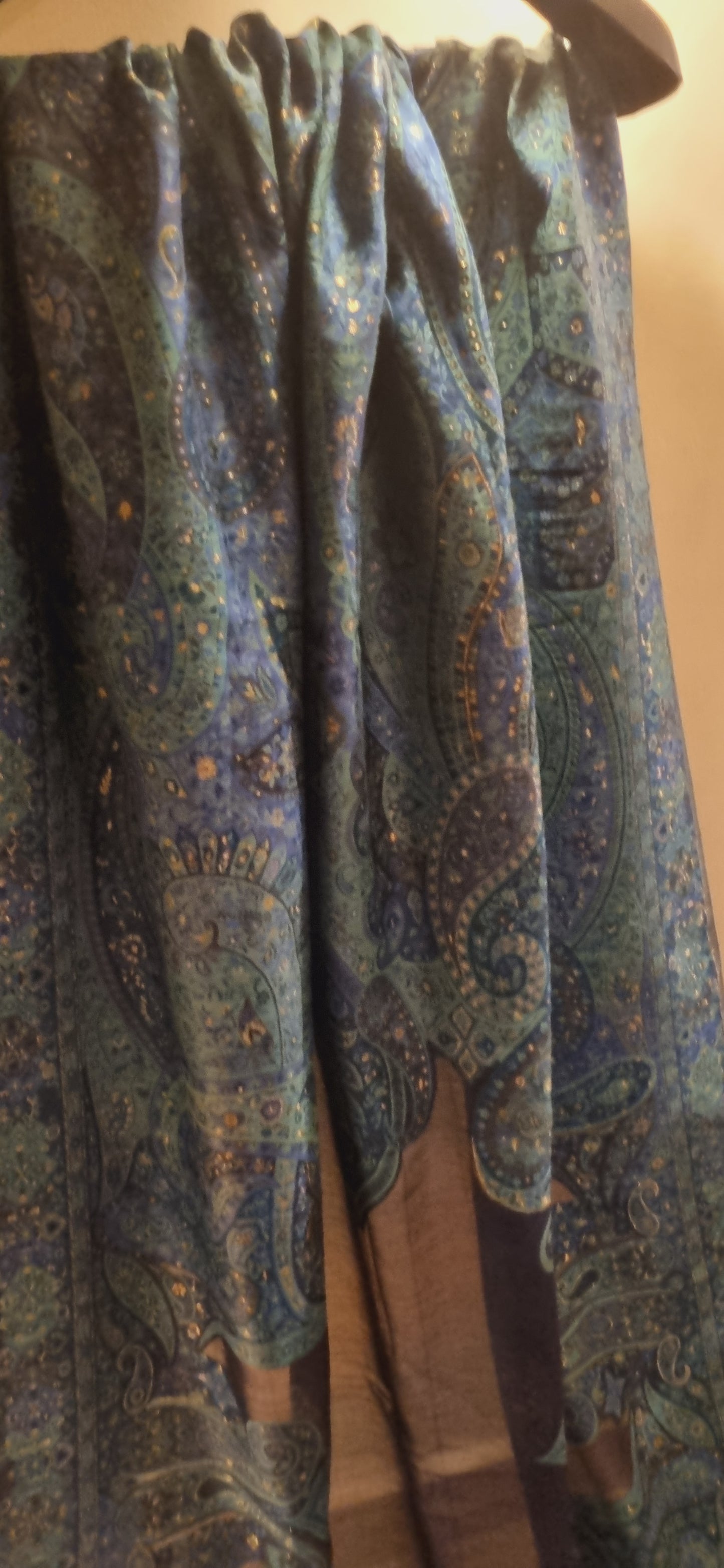 Silk kaani shawl