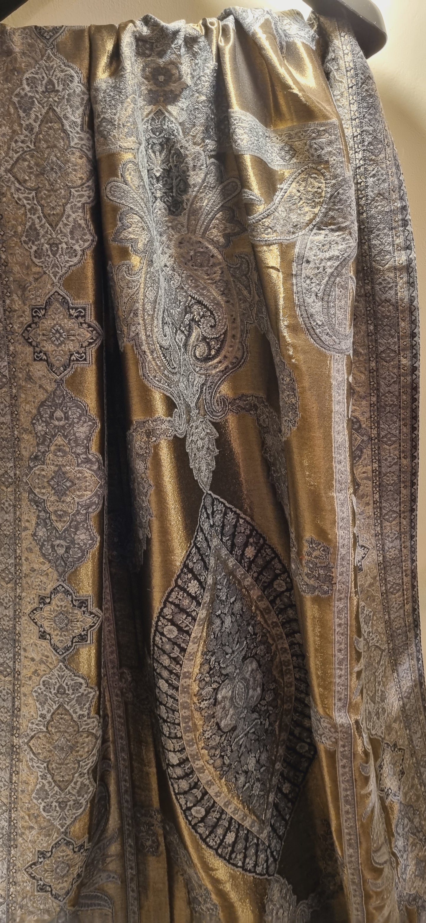 Reversible Moonlight kaani shawl