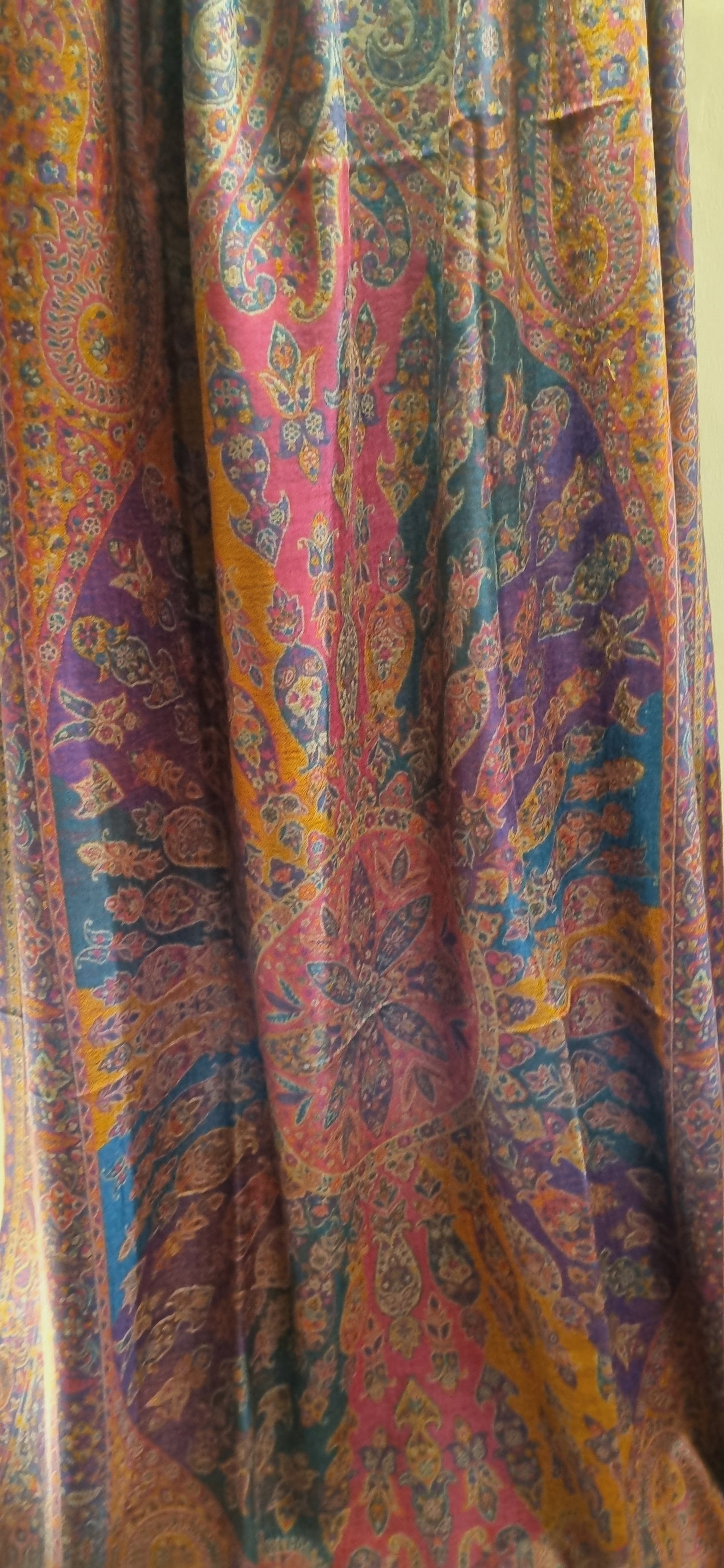 Reversible persian kaani shawl