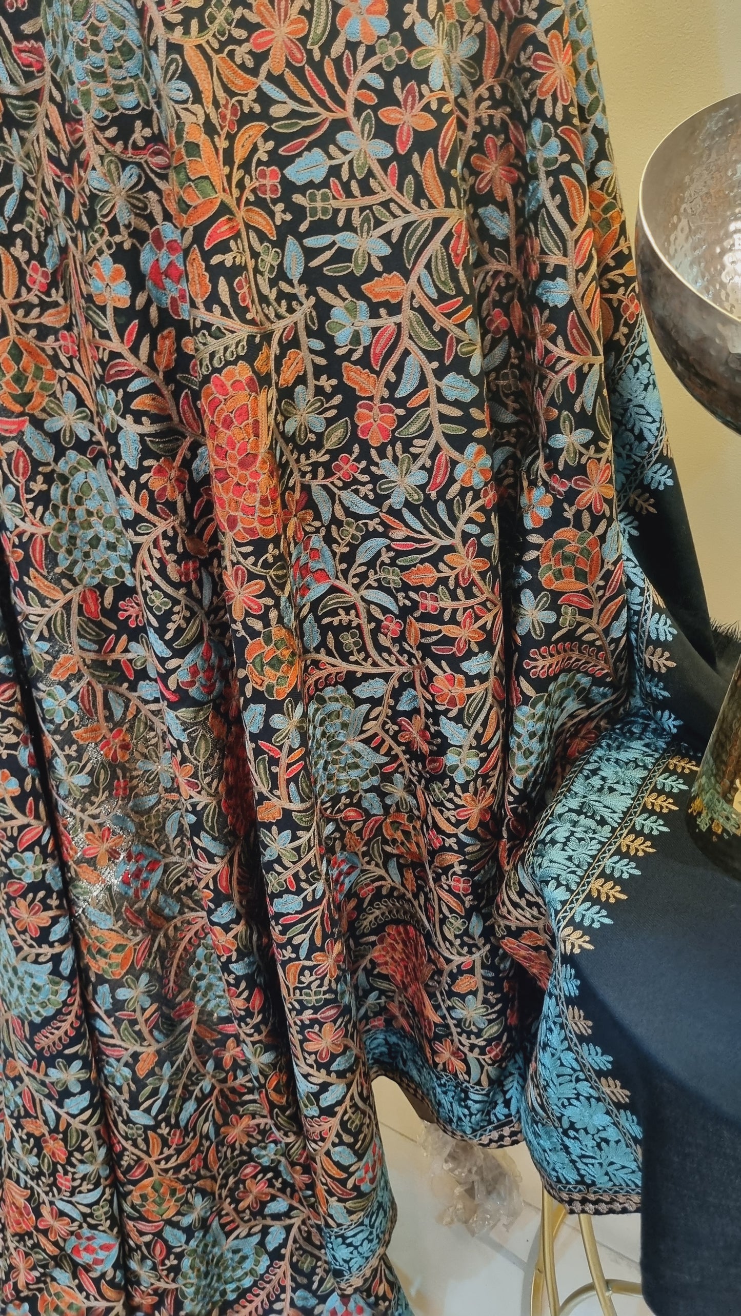 Embroidered pashmina shawl