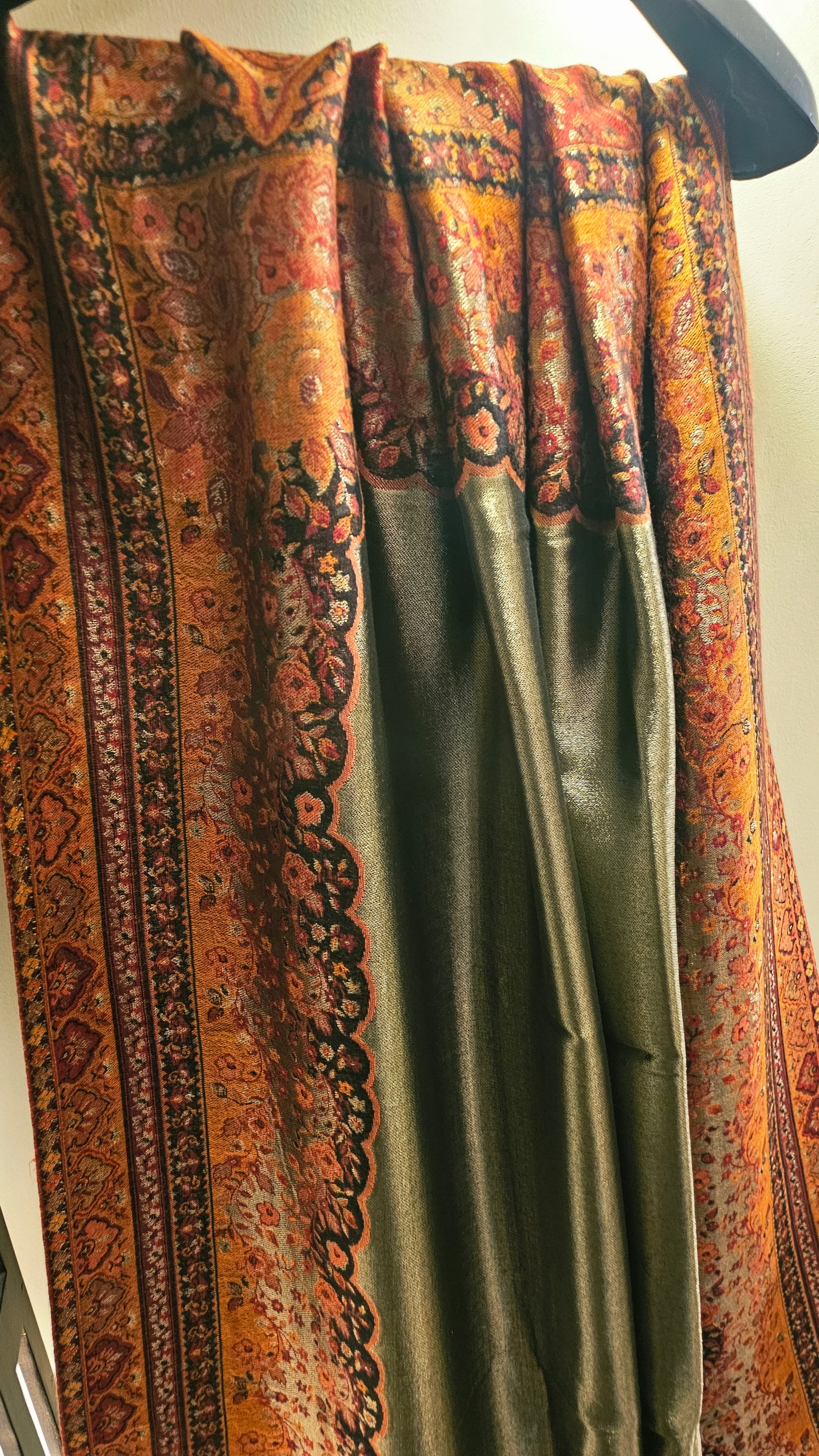 Reversible moonlight kaani:Shawl