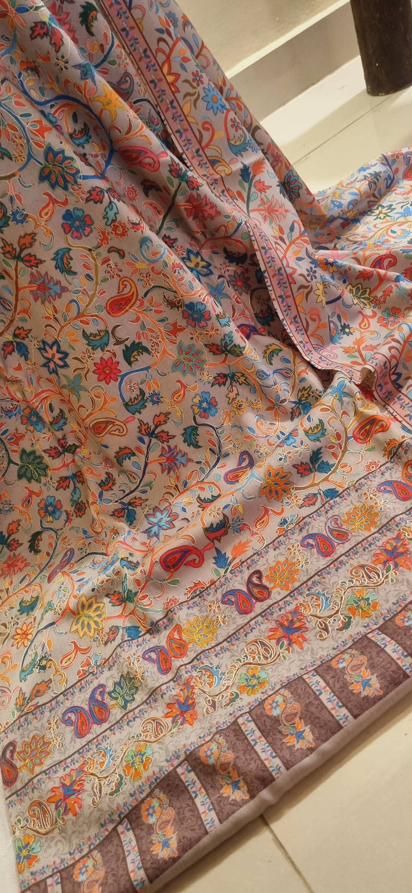 Pashmina reelkar suit