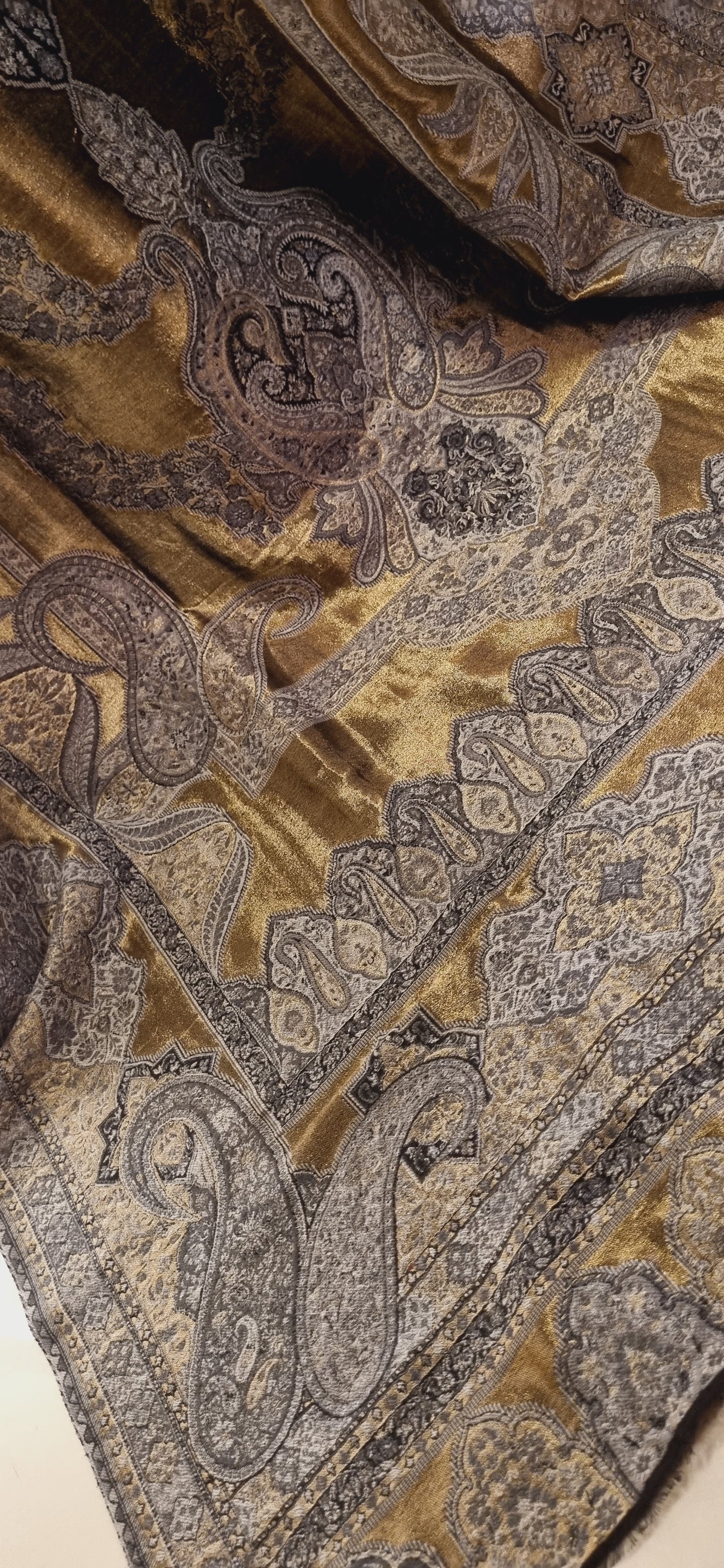 Reversible Moonlight kaani shawl