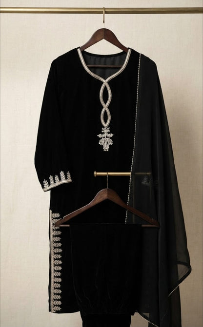 Embroidered three piece: Microvelvet