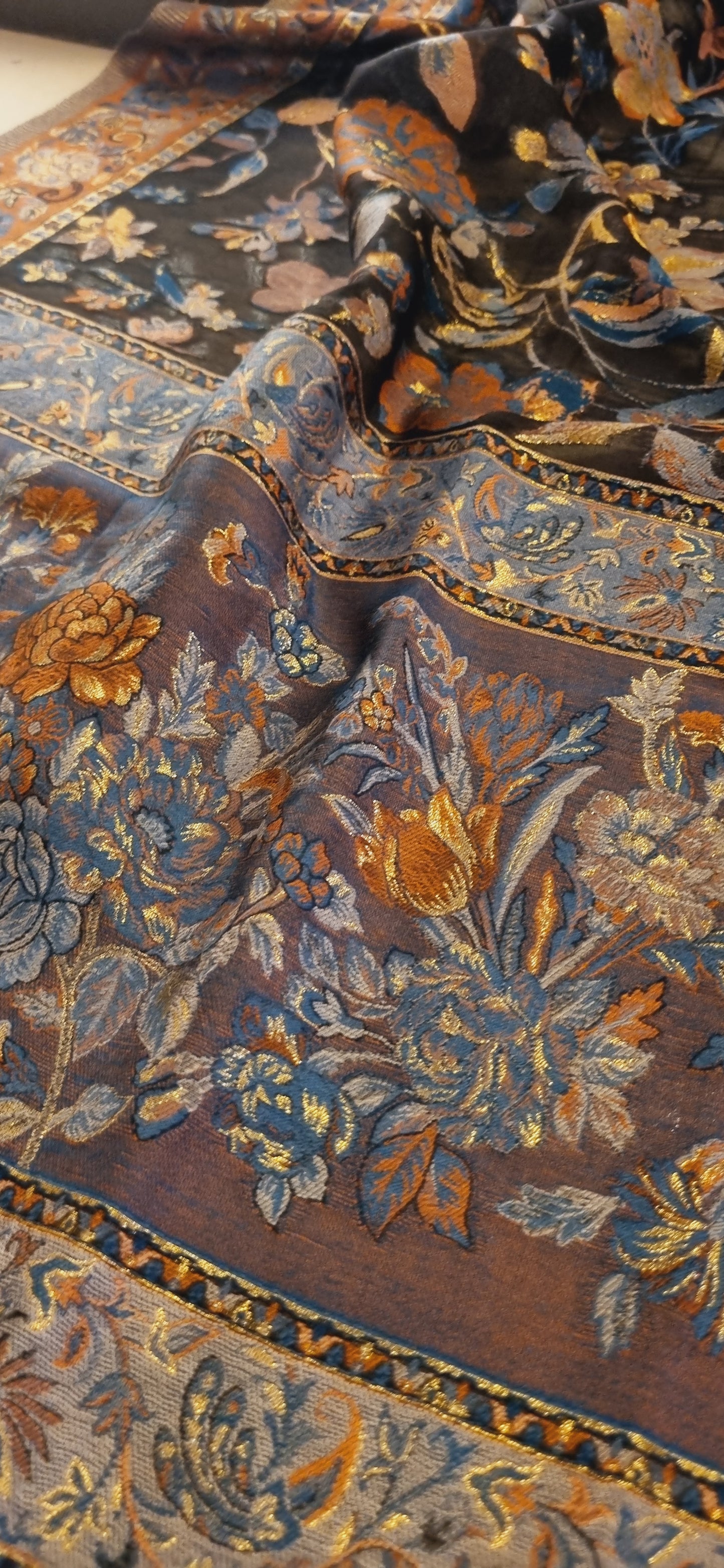Silk kaani dupata