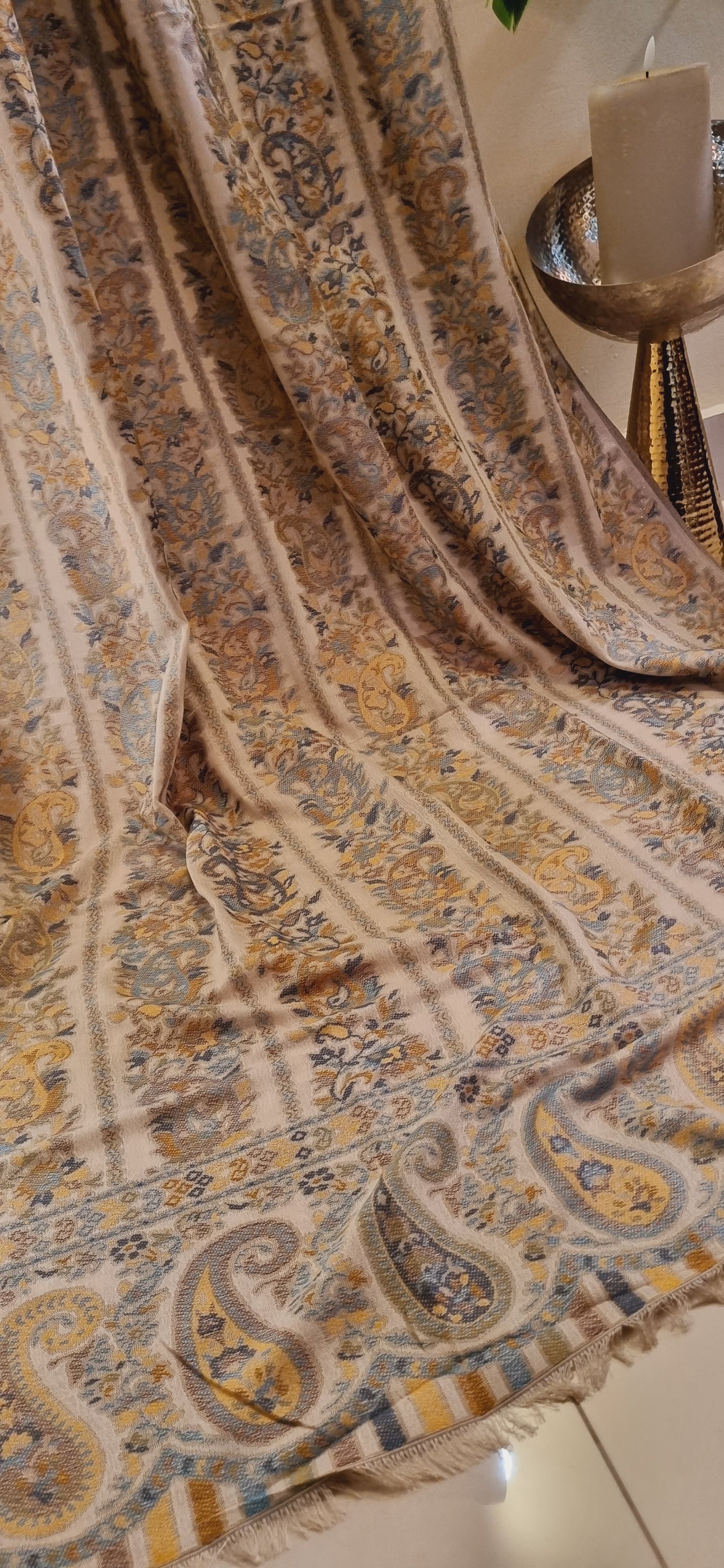 Woollen pashmina kaani shawl