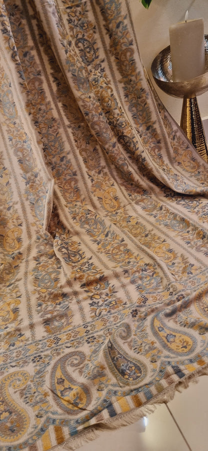 Woollen pashmina kaani shawl