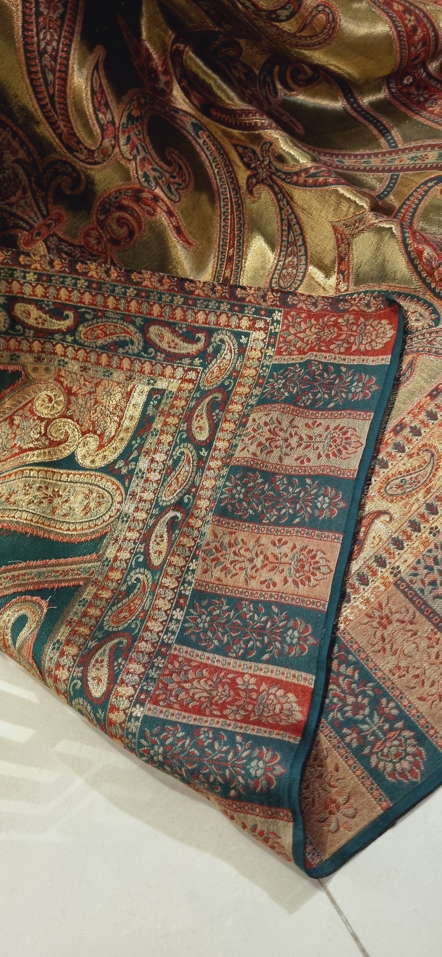 Moonlight reversible kaani