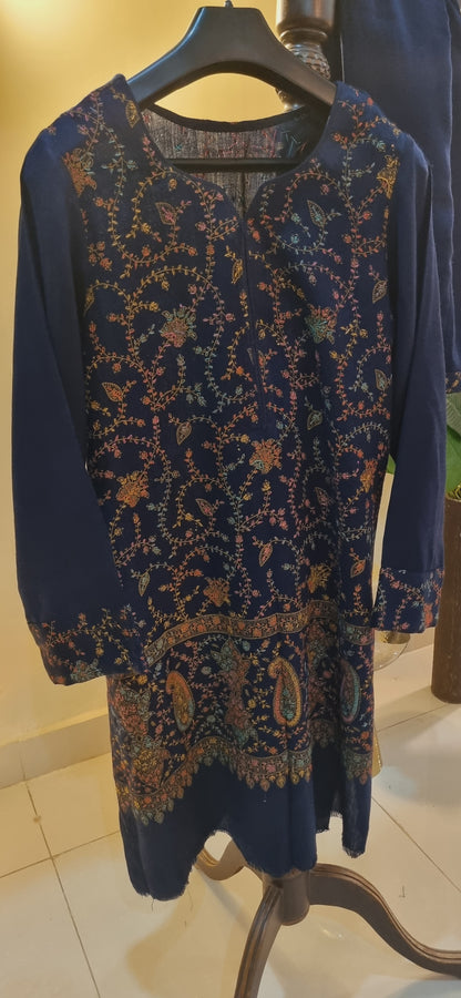 Hand embroidered Two piece suit