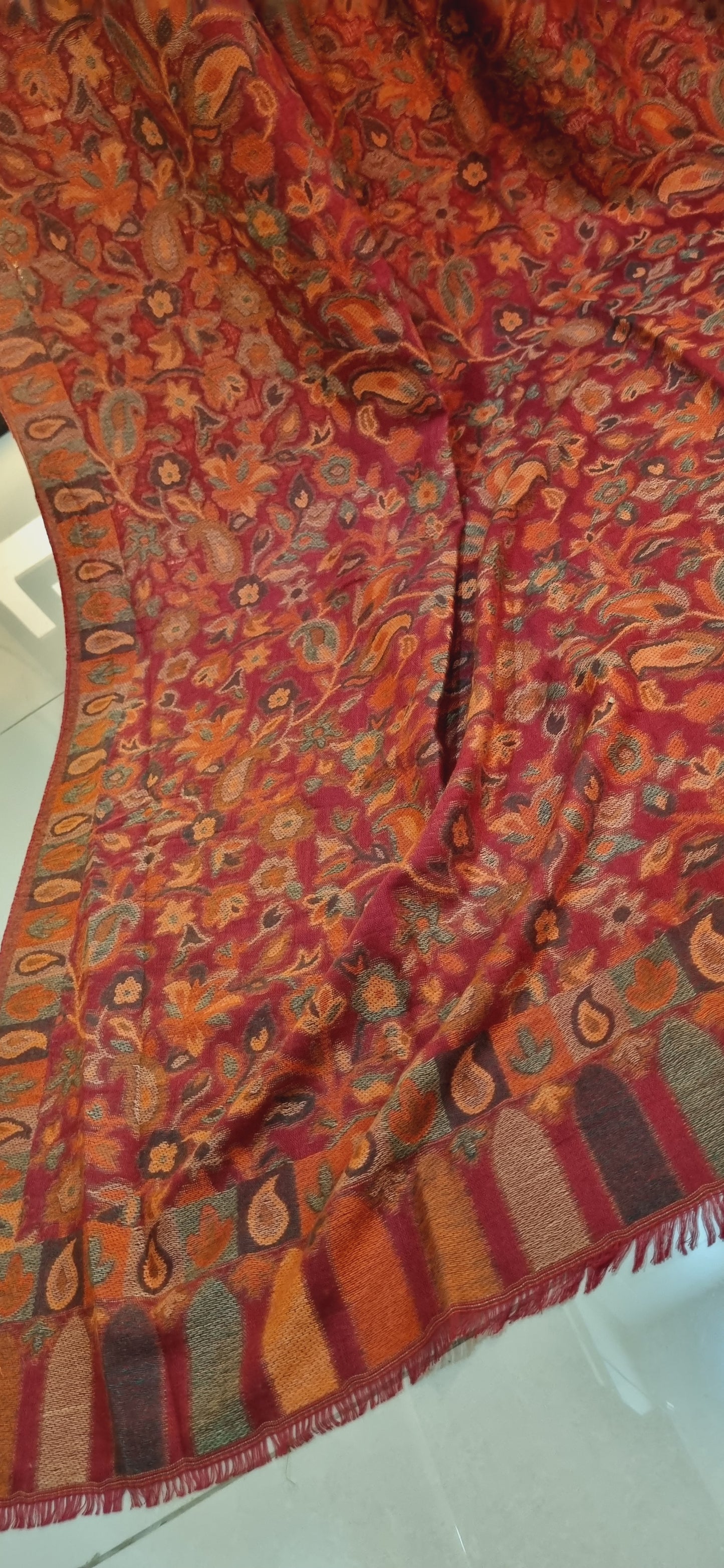 Woolen pashmina kaani shawl