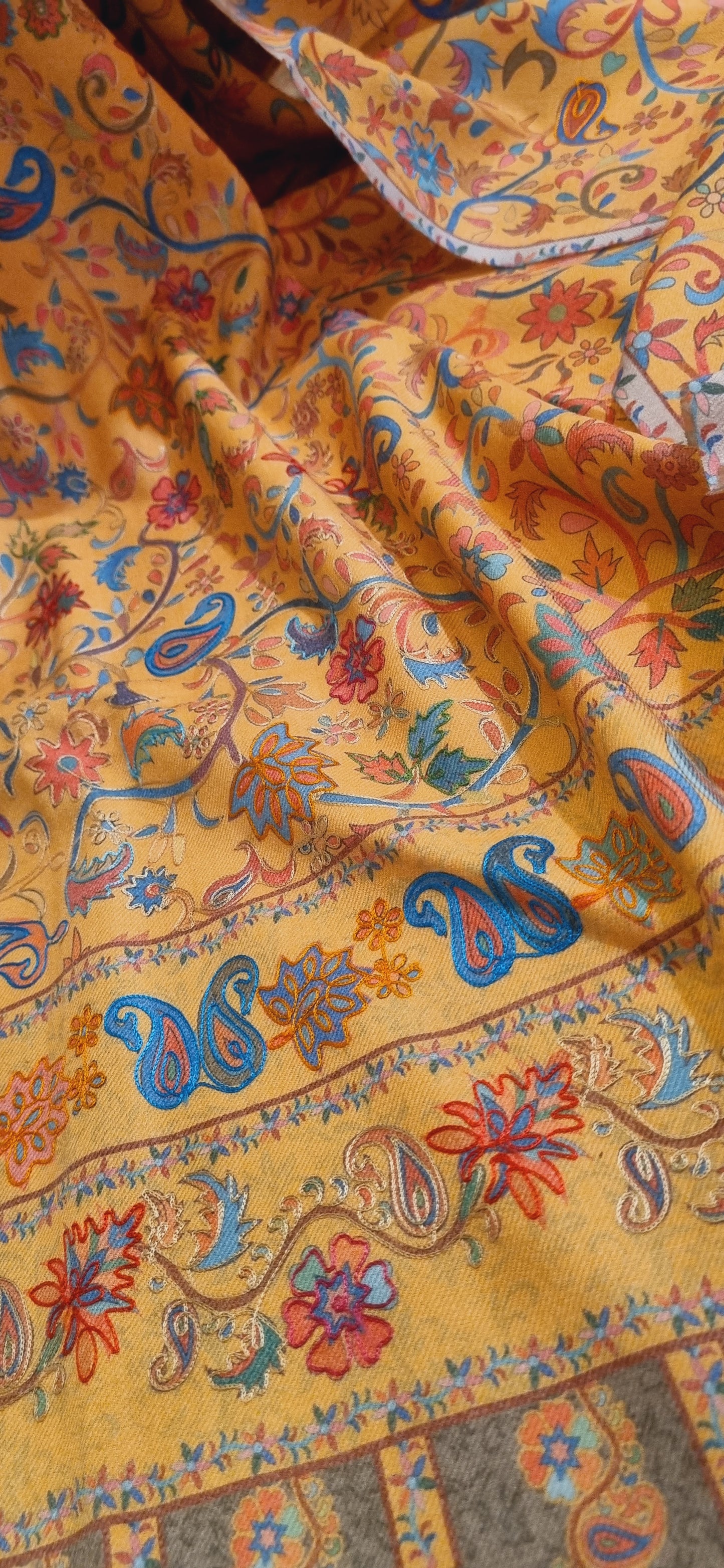 Reelkar pashmina suit