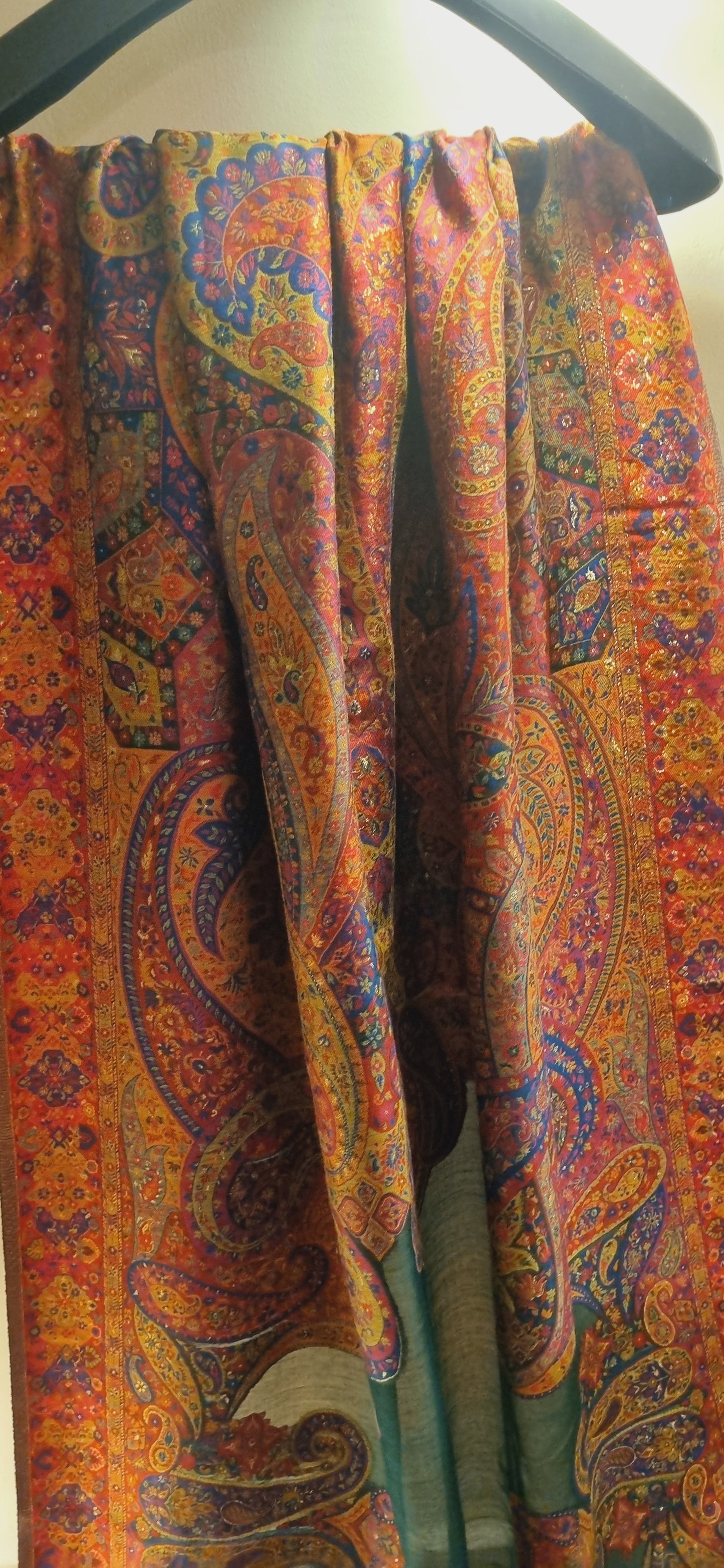 Silk kaani shawl
