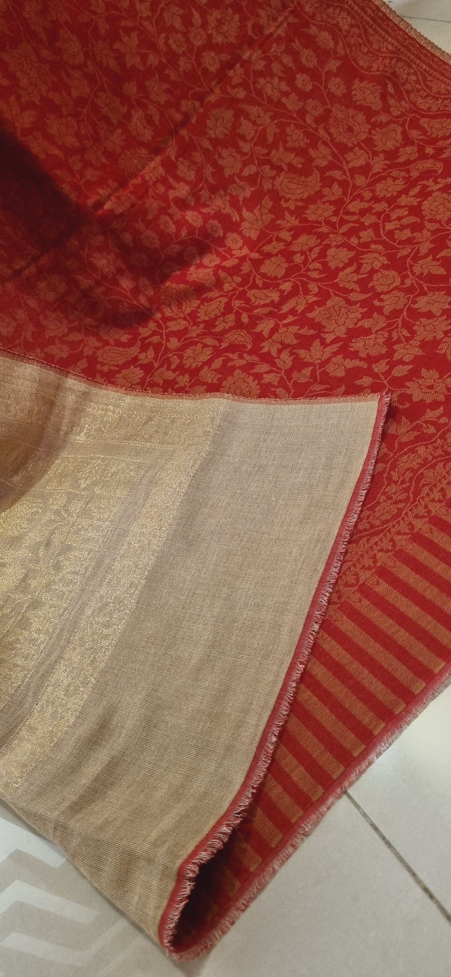 Reversible pashmina kaani shawls