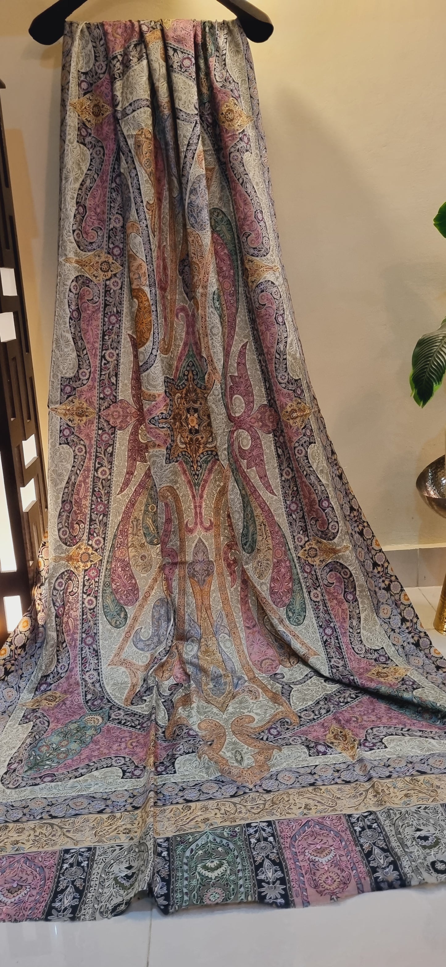 Reelkar pashmina shawl