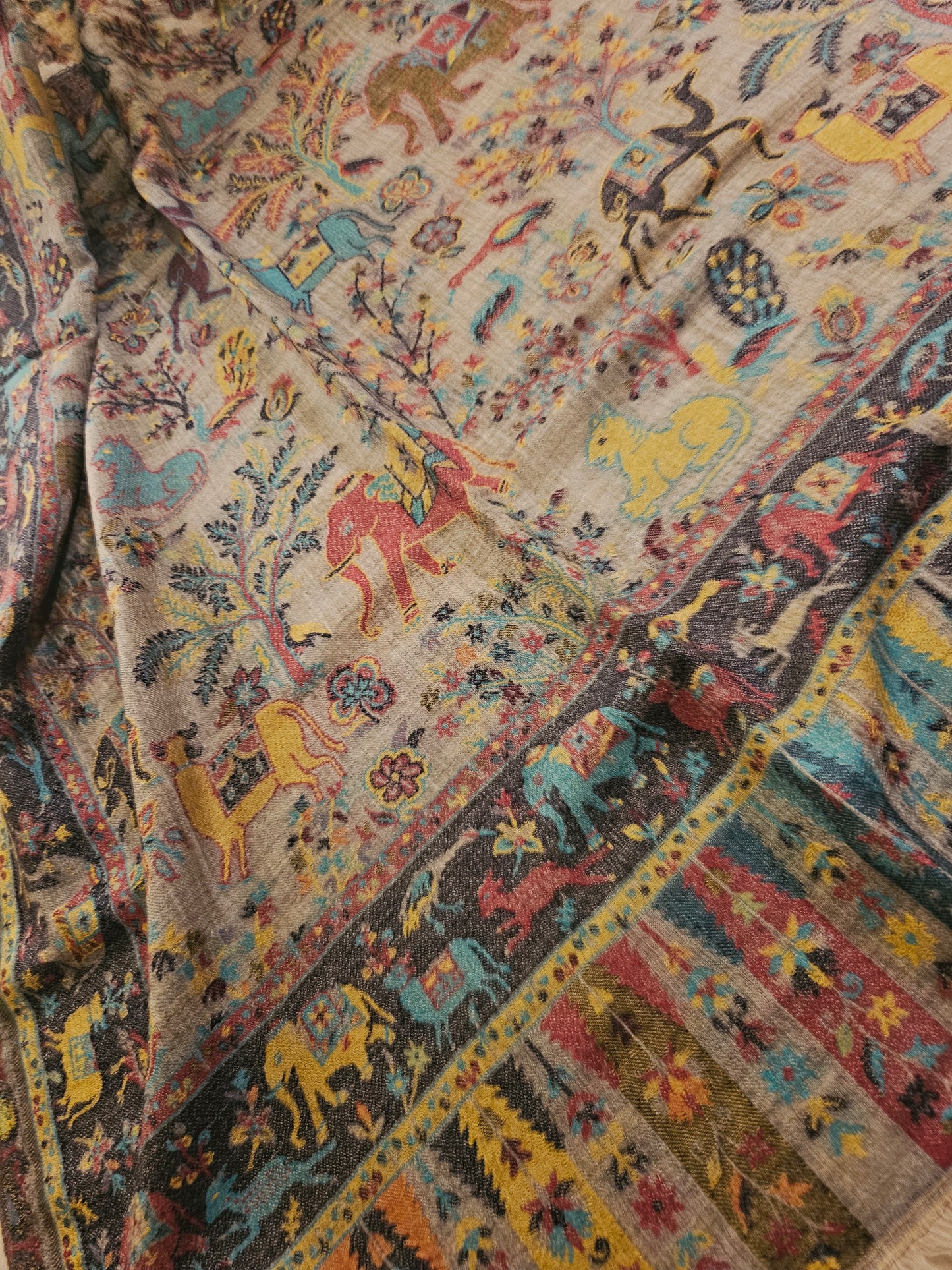 Shikargah kaani toosh shawl