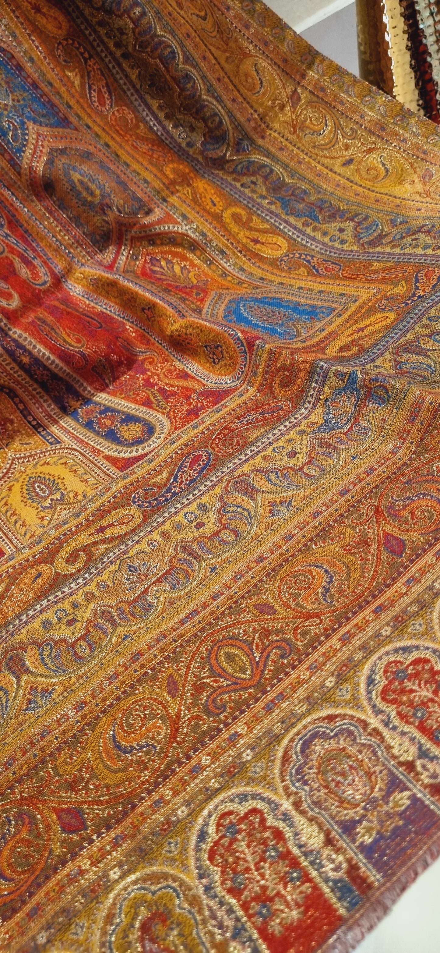 Pashmina kaani with zaree