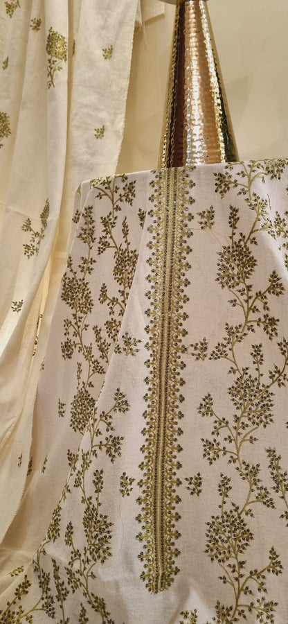 Khaddar karandi embroidered three piece suit