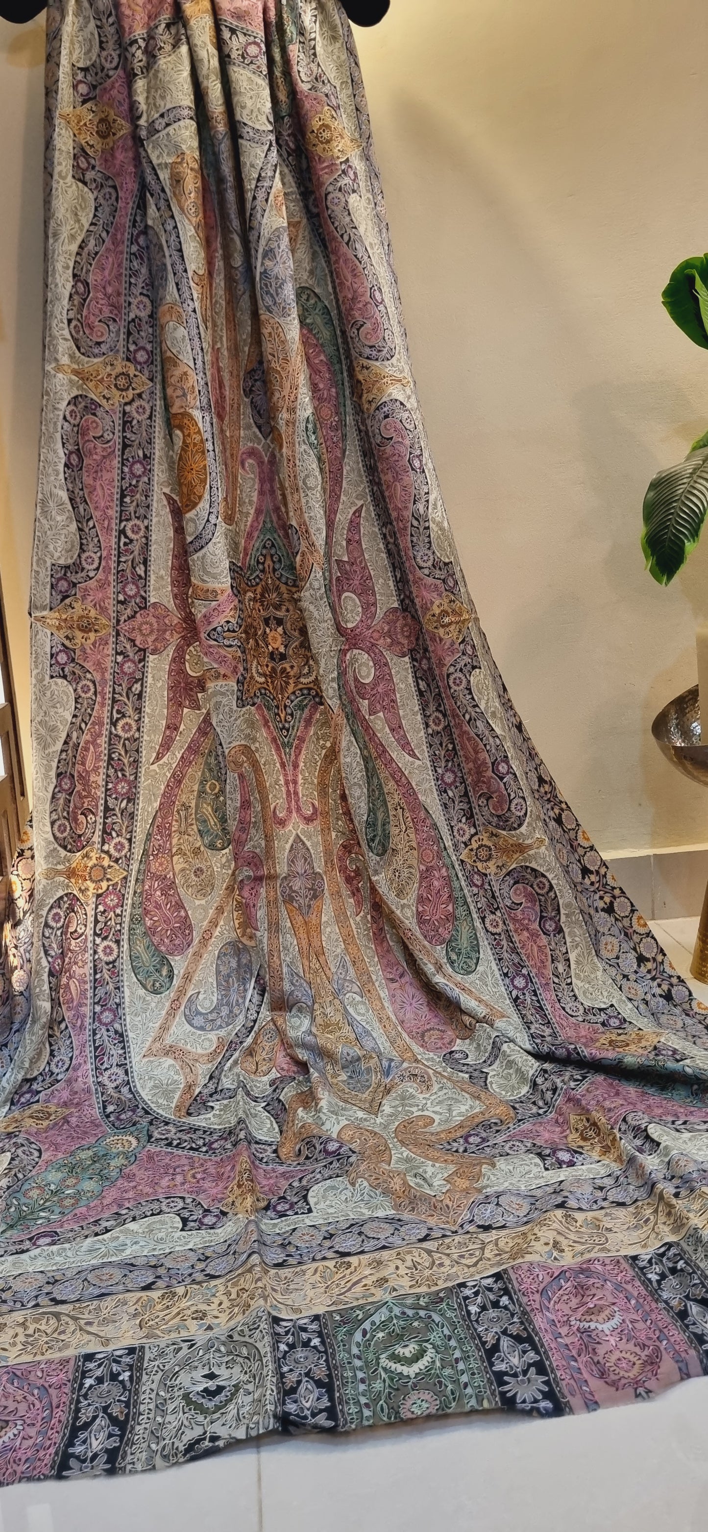 Reelkar pashmina shawl