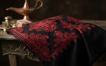 Embroidered minishawl: pashmina