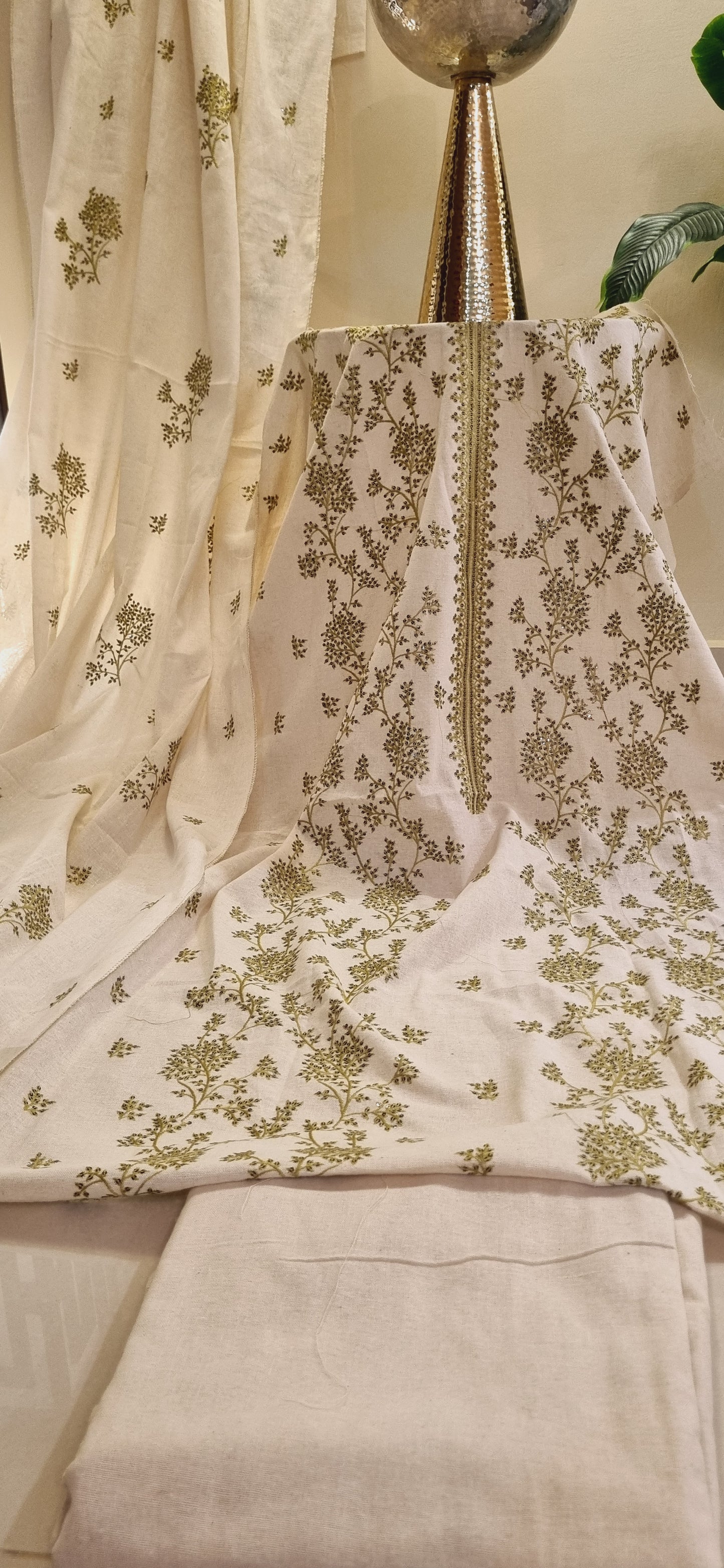 Khaddar karandi embroidered three piece suit