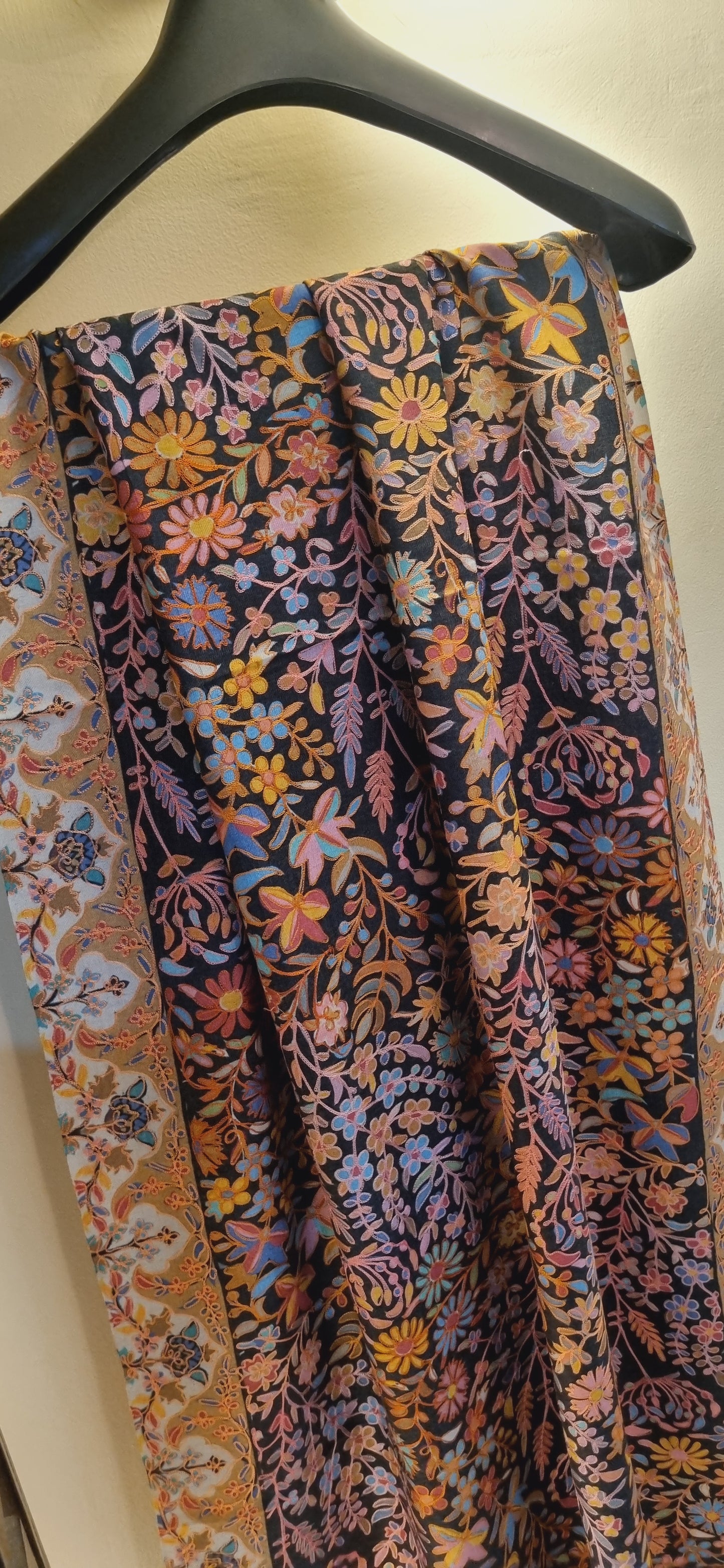 Reelkar minishawl