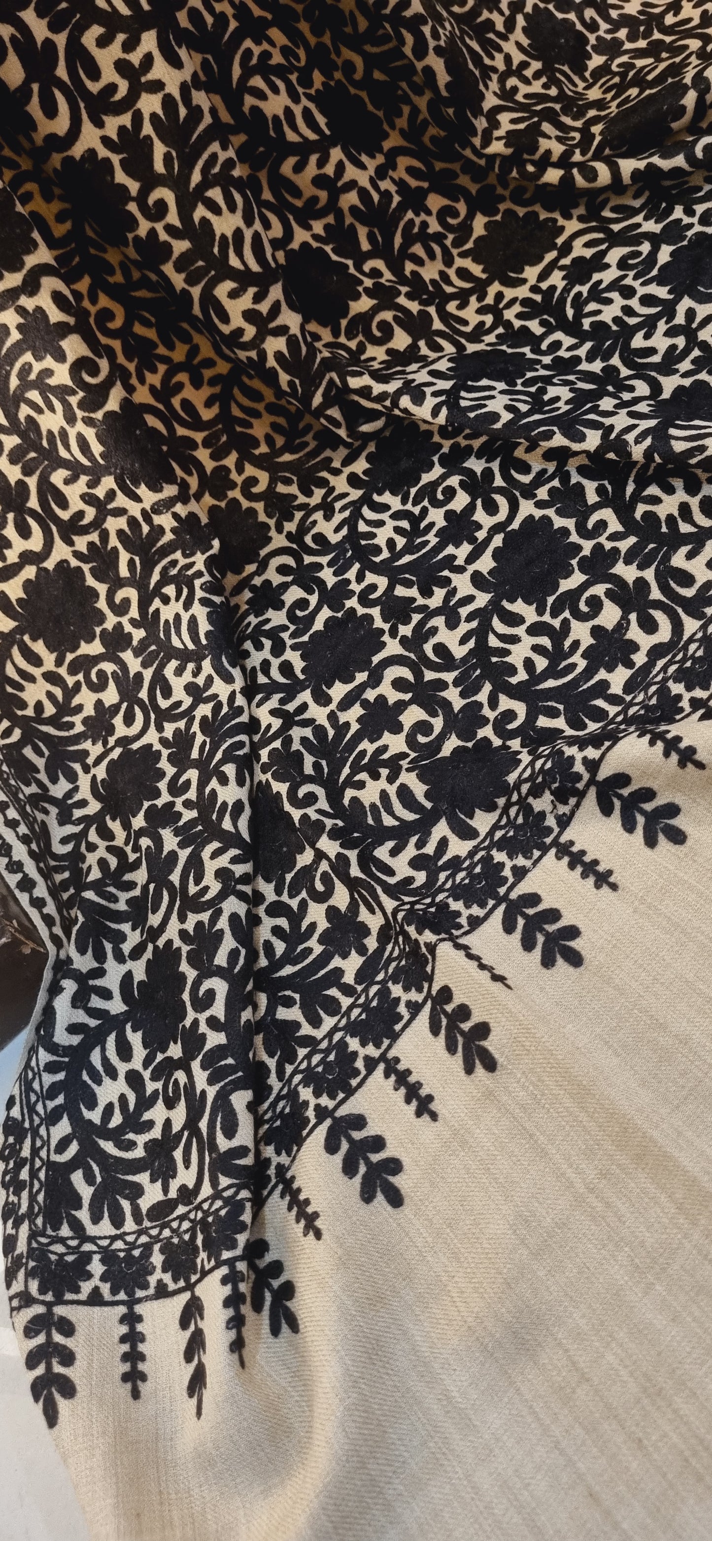 Embroidered pashmina