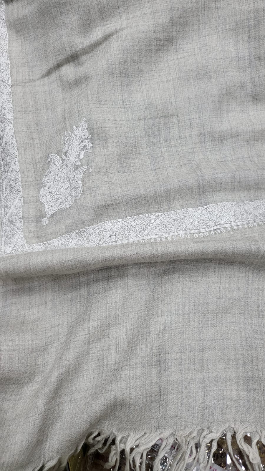 Sui Embroidered shawl