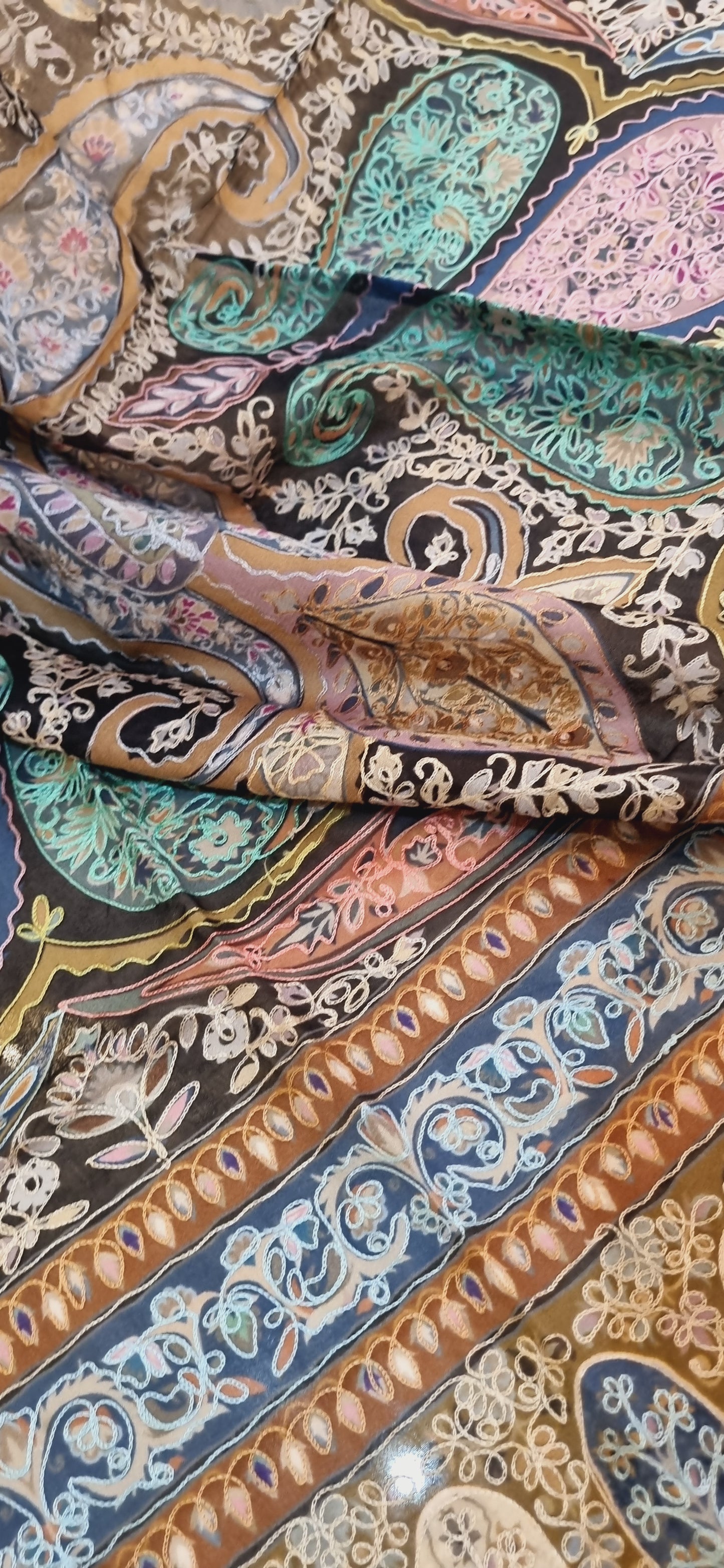 Silk Reelkar shawl