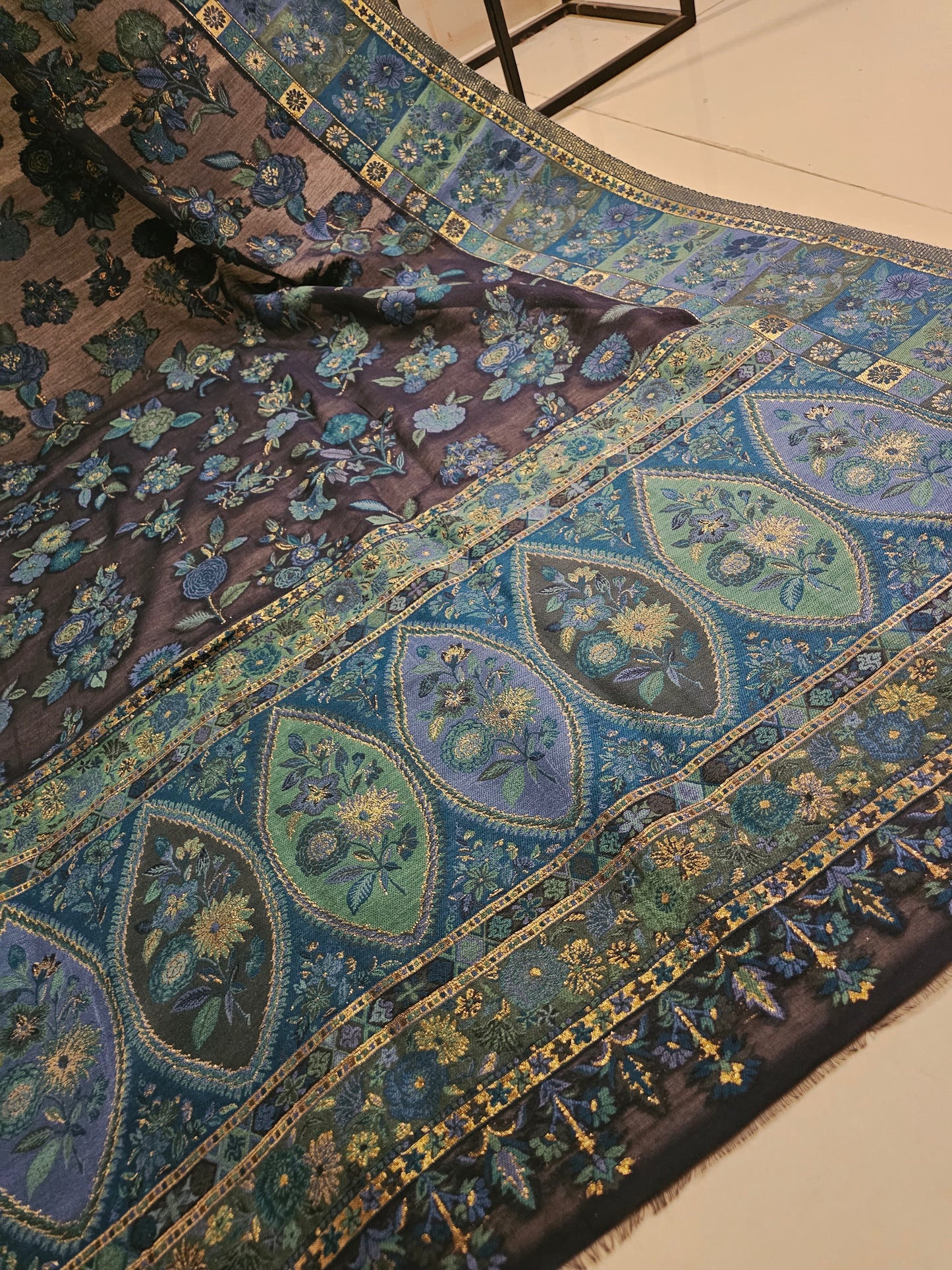 Silk kaani shawl