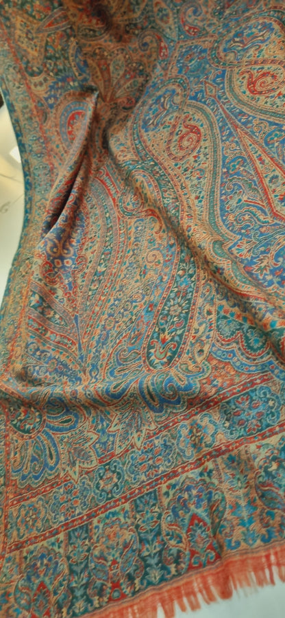 Reversible kaani pashmina shawl